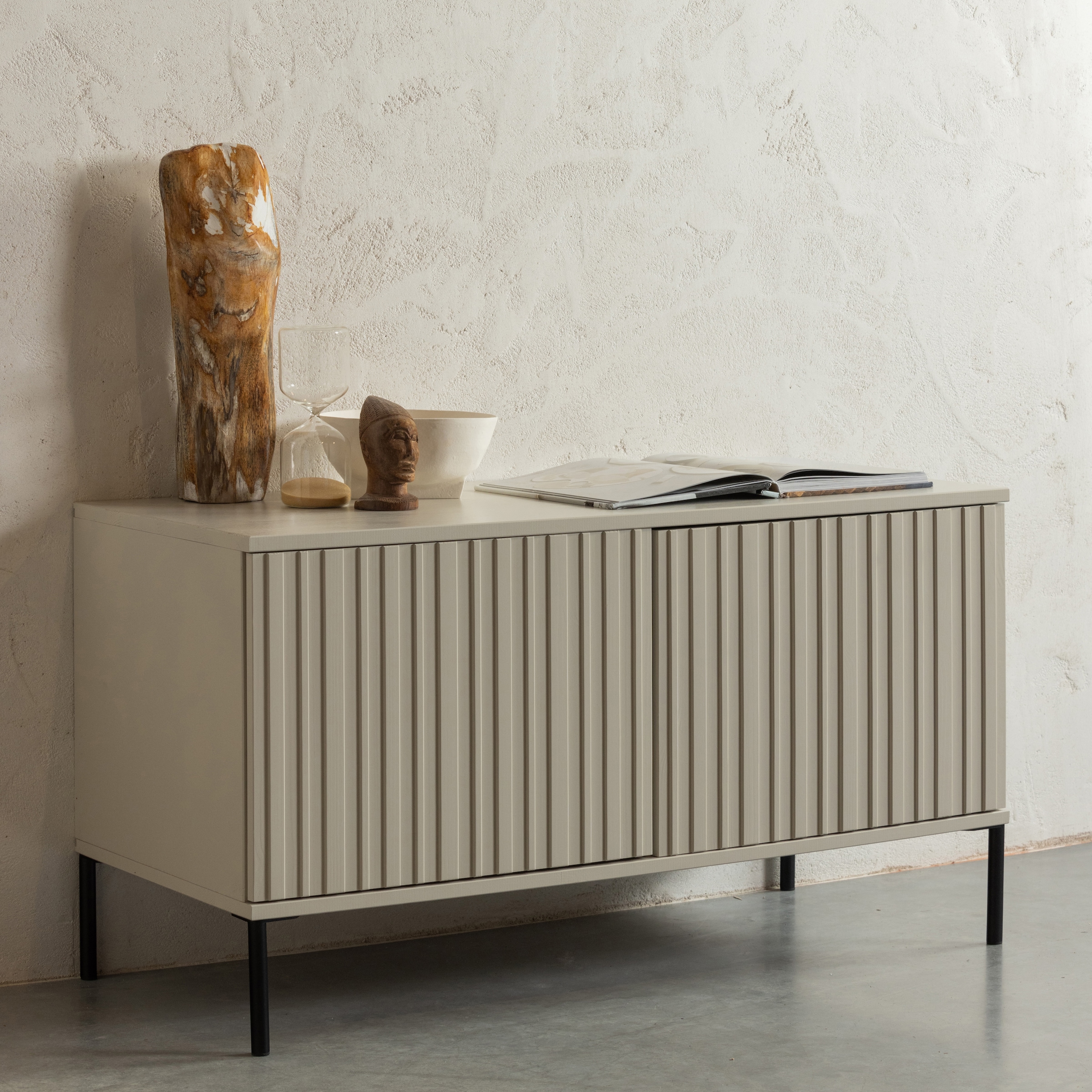WOOOD Sideboard »New Gravure FSC® Mix holz mit Druckmechanismus H 56 x B 150 x T 44 cm« Das Gravure New TV-Möbel von WOOOD mit Stil, Stauraum und Push-to-Open