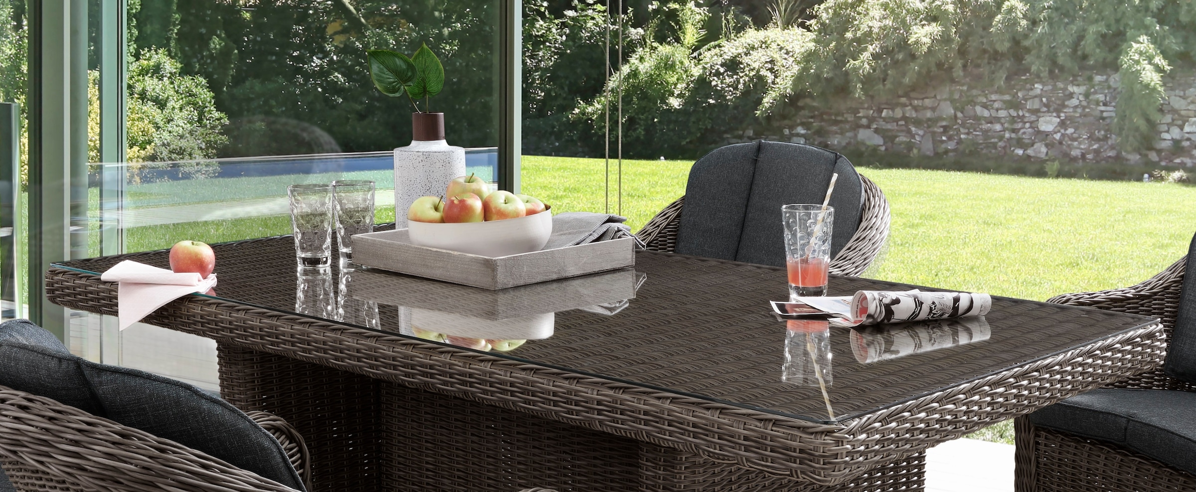Destiny Garten-Essgruppe »MALAGA LUNA«, (13 tlg., 4x Sessel, 1x Tisch, inkl. Auflagen), Aluminium, Polyrattan