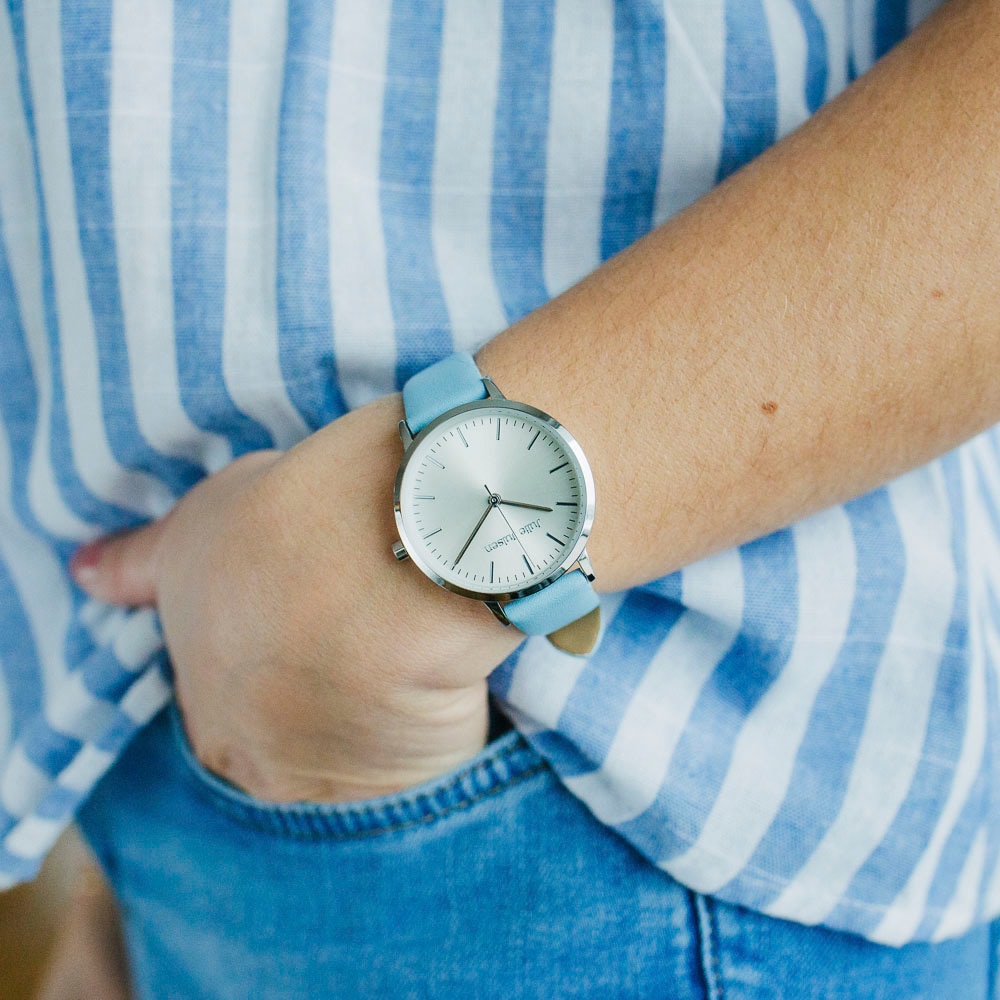 Julie Julsen Quarzuhr »Julie Julsen Basic Line Silver Sky, JJW1027SL-01«, Armbanduhr, Damenuhr, Mineralglas