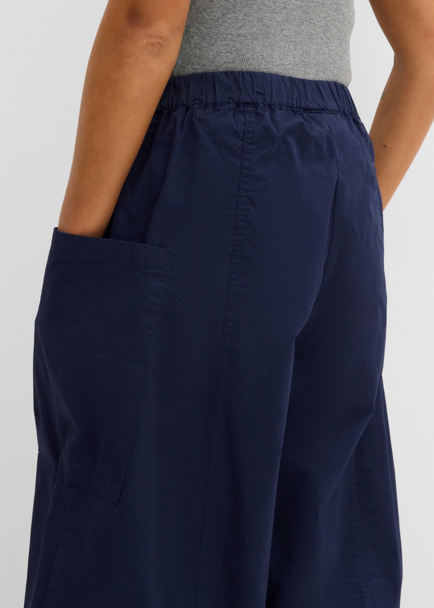 bonprix Pumphose  extra weiter Schnitt, bequemer Bund, lockere Passform im Loose Fit
