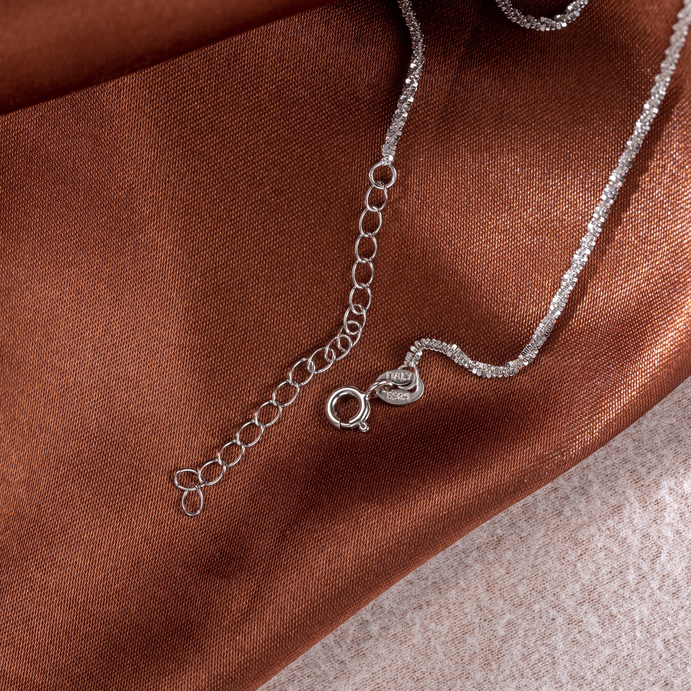 Firetti Silberkette »Schmuck Geschenk Silber Armband Kette Fußkette Bauchkette Criss-Cross«, in verschiedenen Längen erhältlich