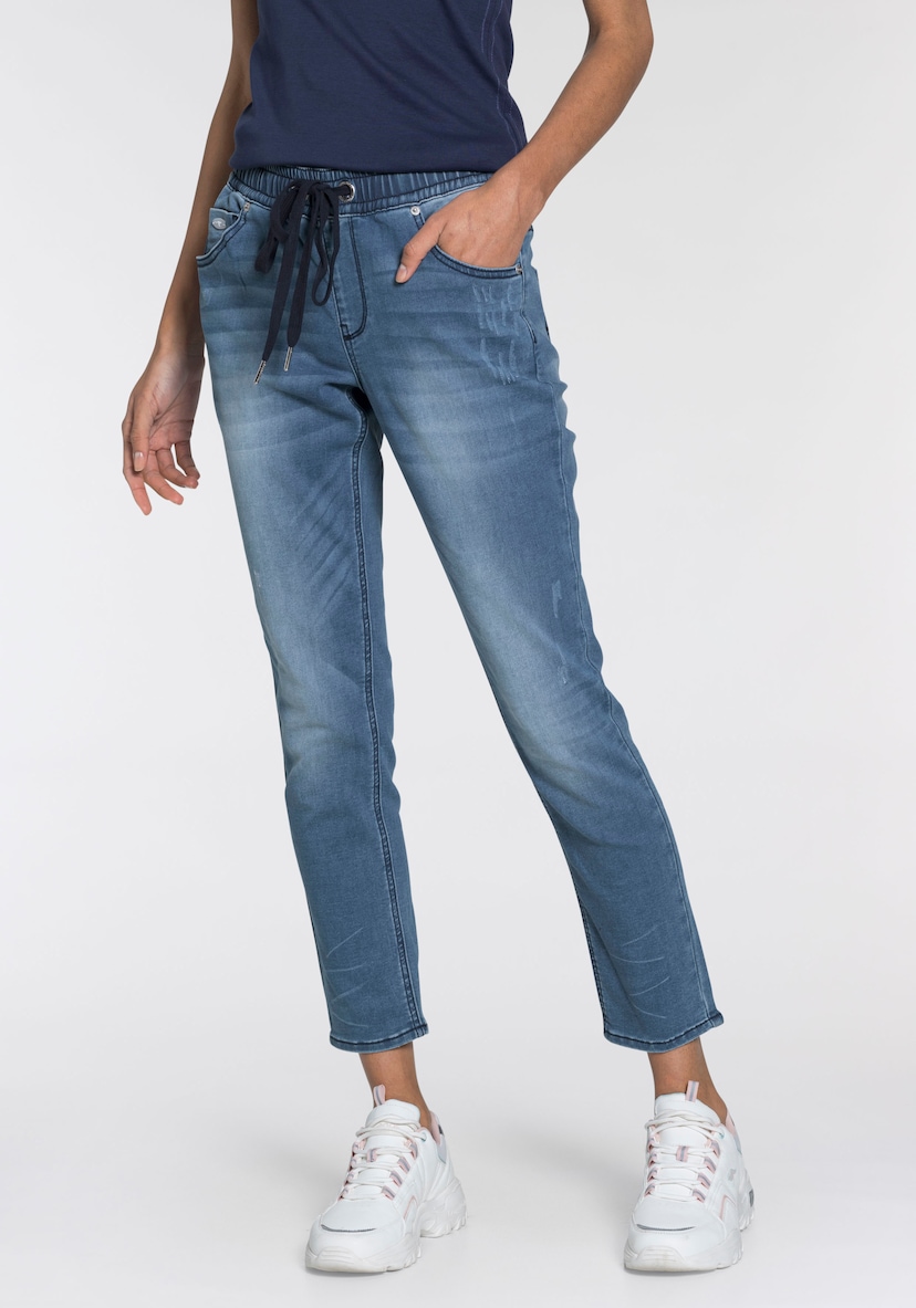 GANG Mom-Jeans »94ORA«, 2-Knopf-Verschluss mit verkürzter Beinlänge  bestellen