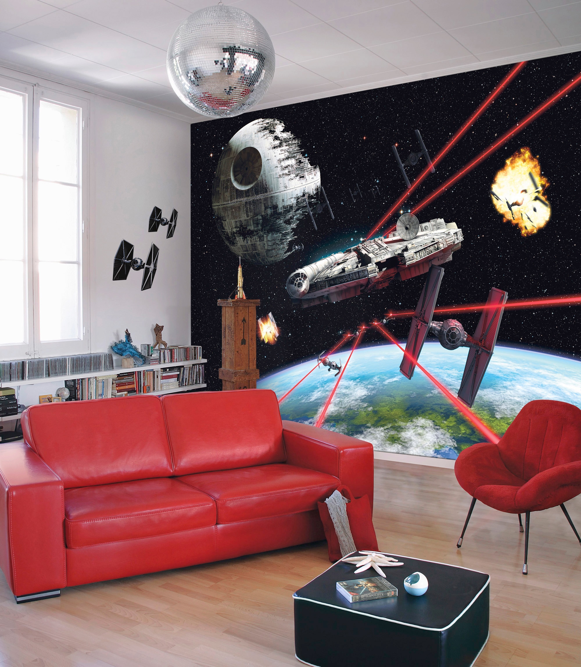 Komar Fototapete »STAR WARS Millennium Falcon - Größe 368 x 254 cm«, bedruckt, Kinderzimmer