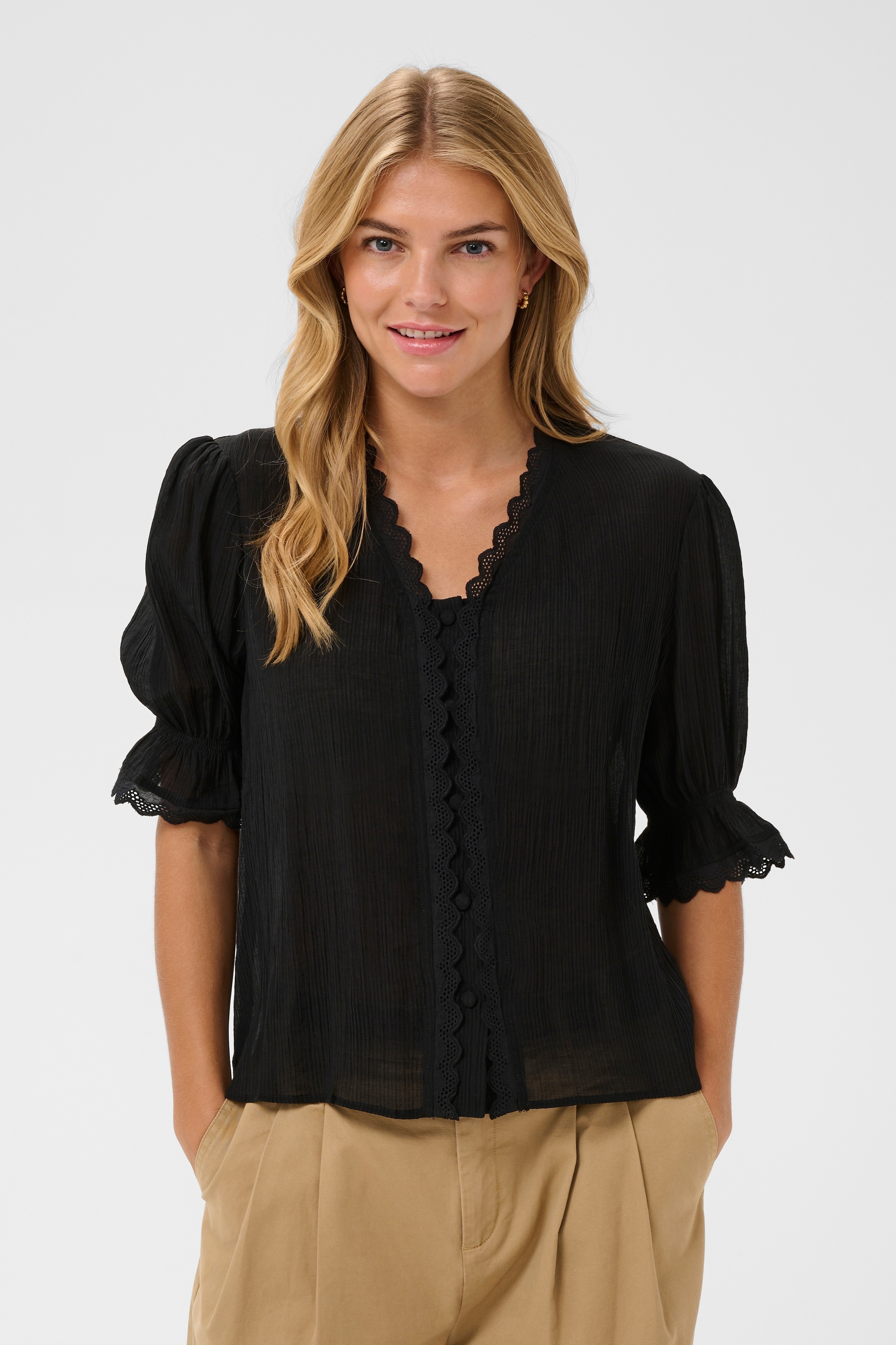 Saint Tropez Kurzarmbluse »KristelSZ Shirt« Viskosemischung, mit Spitze