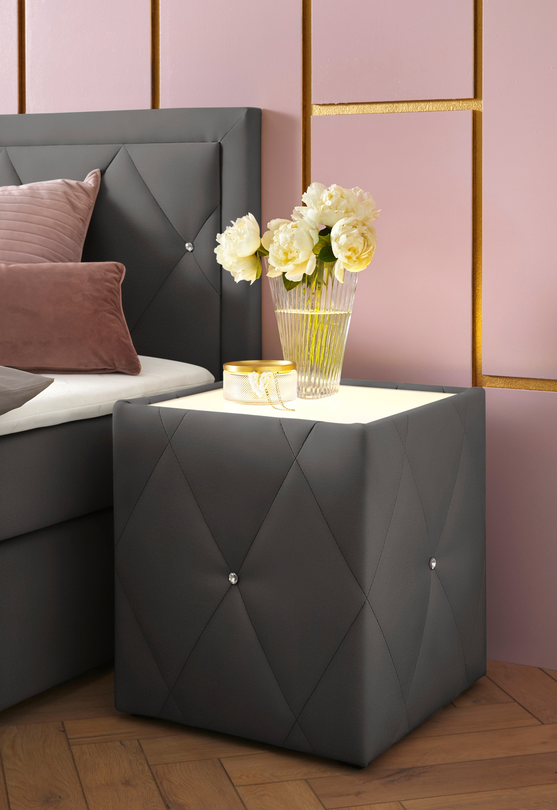 Home affaire Nachttisch »Alfie« mit Beleuchtung und Bezug aus Samtverlours