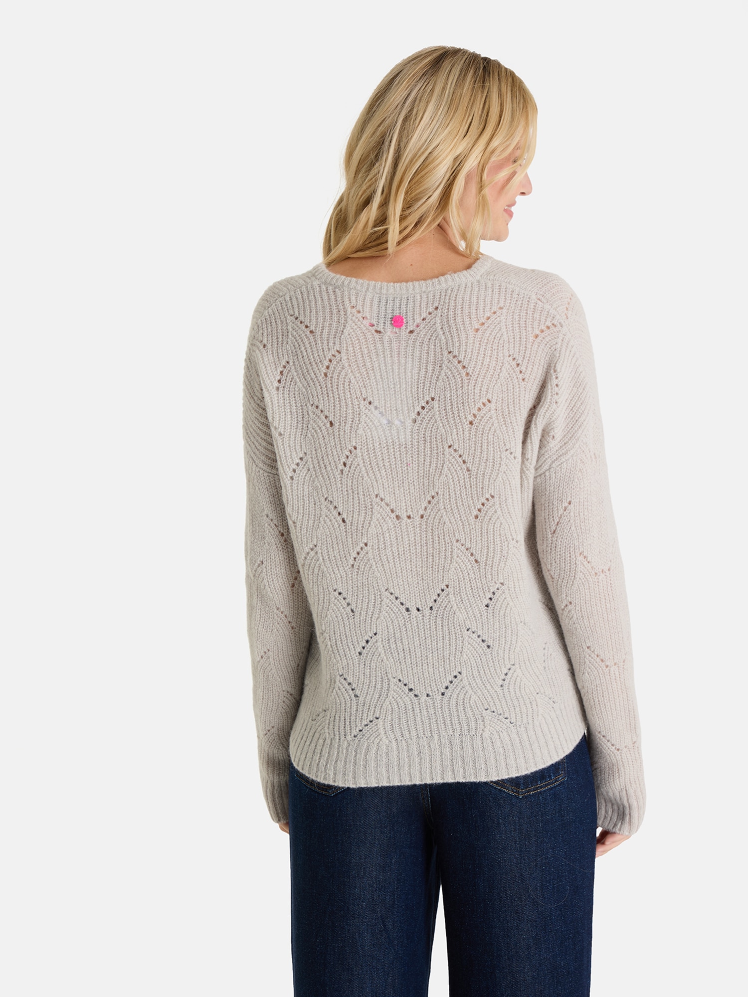 Lieblingsstück Strickpullover »SölveL« mit dezentem Lochmuster, V-Neck