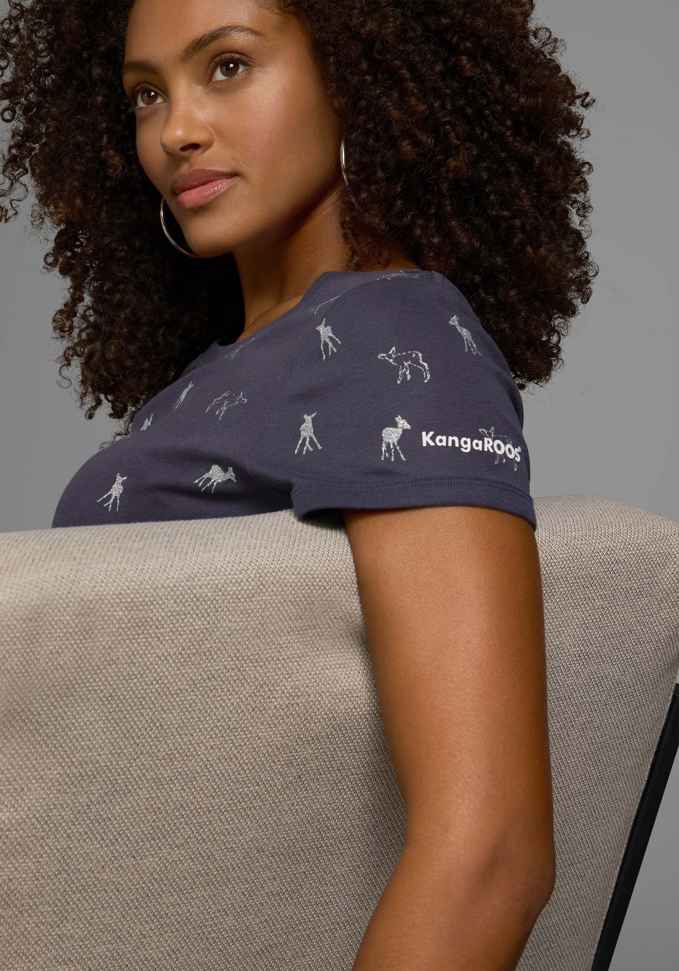 KangaROOS T-Shirt kurzärmelig,  sehr figurbetont und hüftbedeckend