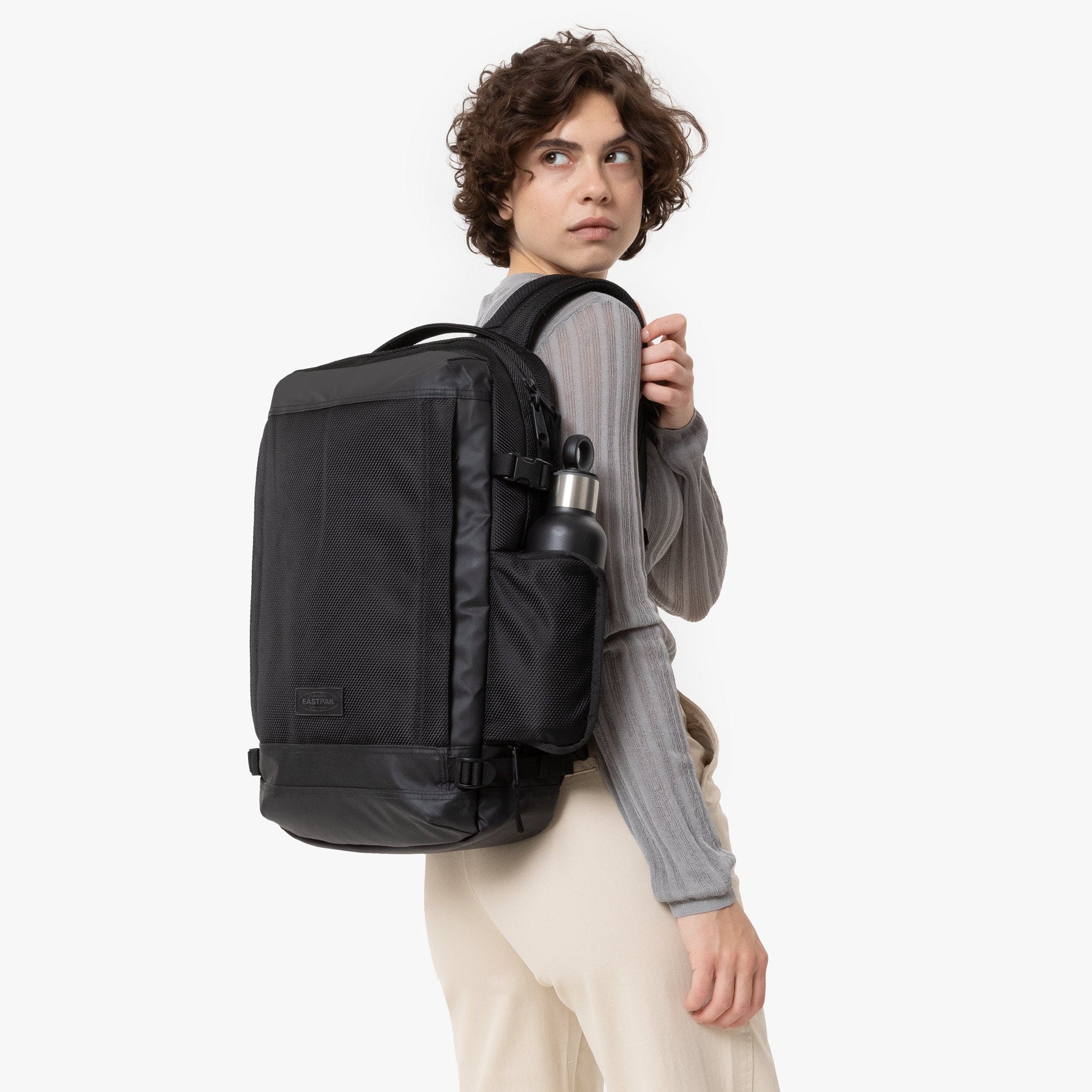 Eastpak Laptoprucksack »TECUM M« enthält recyceltes Material (Global Recycled Standard)