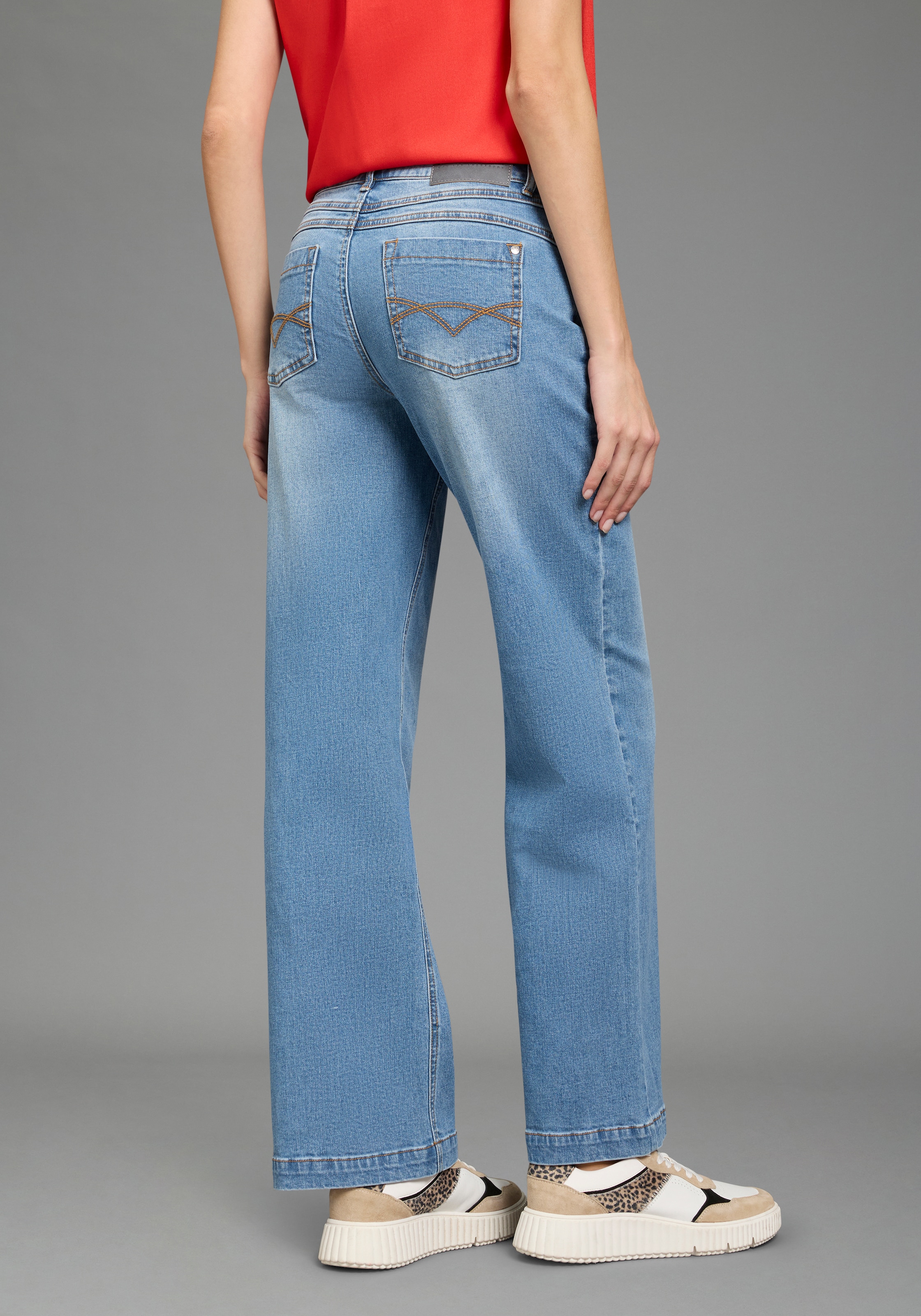 Bruno Banani Weite Jeans mit Elasthan-Anteil, aus Baumwollmaterial