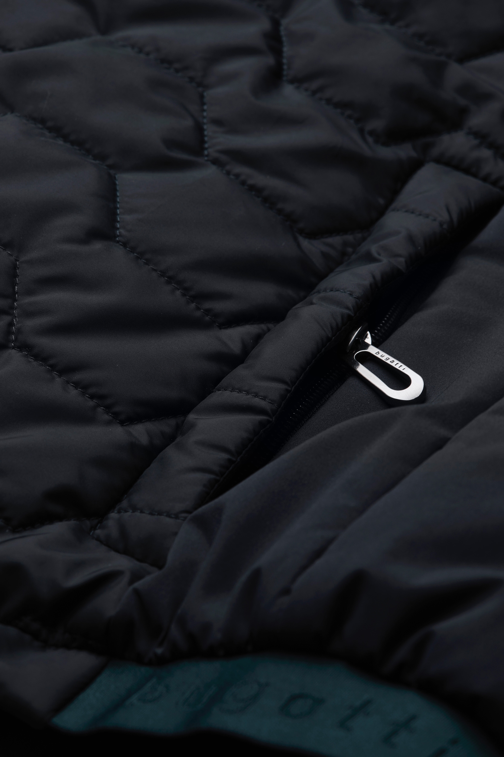 bugatti Blouson, mit Kapuze, mit Stretchfunktion