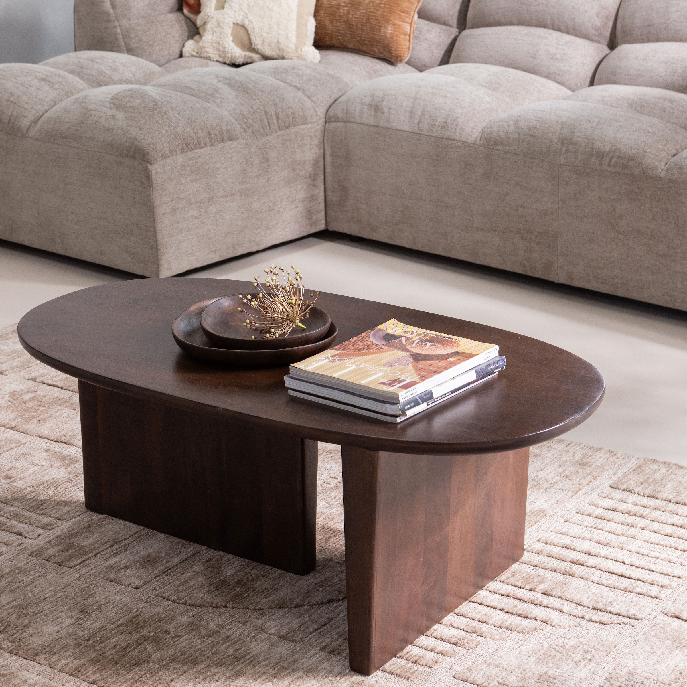WOOOD Couchtisch »Seam mit Massivmangoholz und organischem Beindesign 110x60x40 cm« Tischblattdicke 2,5 cm, konische Beine von 7 cm, Tragkraft 40 kg