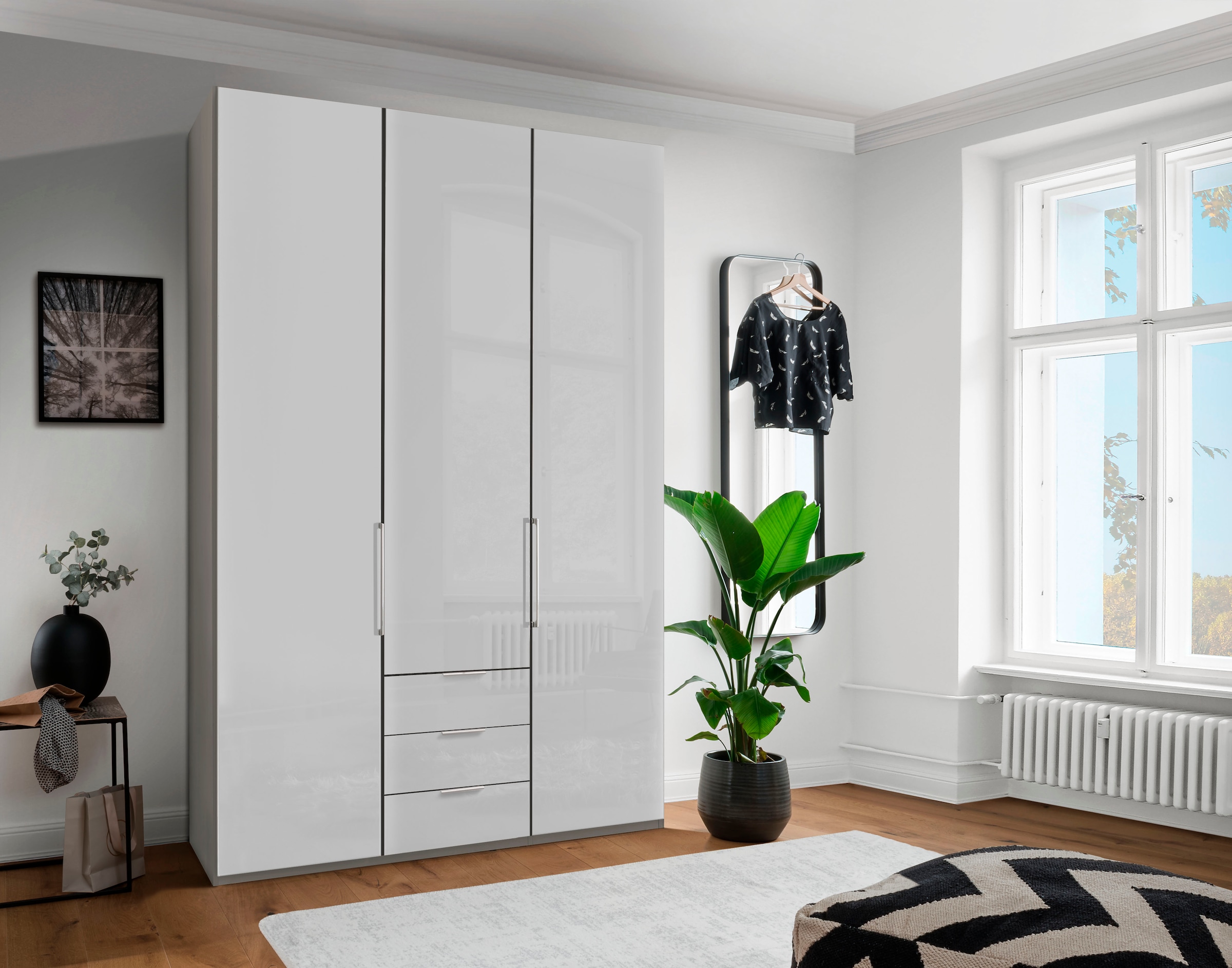 WIEMANN Drehtürenschrank "Monaco", mit Glasfront sowie hochwertigen Beschlä günstig online kaufen