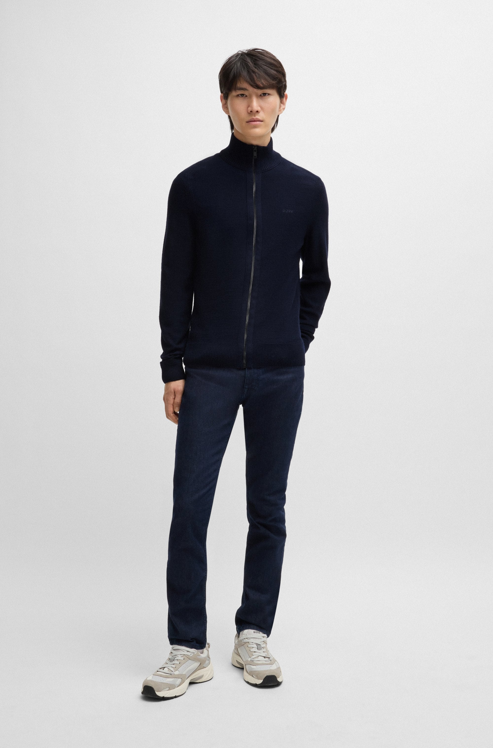 BOSS ORANGE Strickjacke »Avac« mit Logostickerei auf der Brust