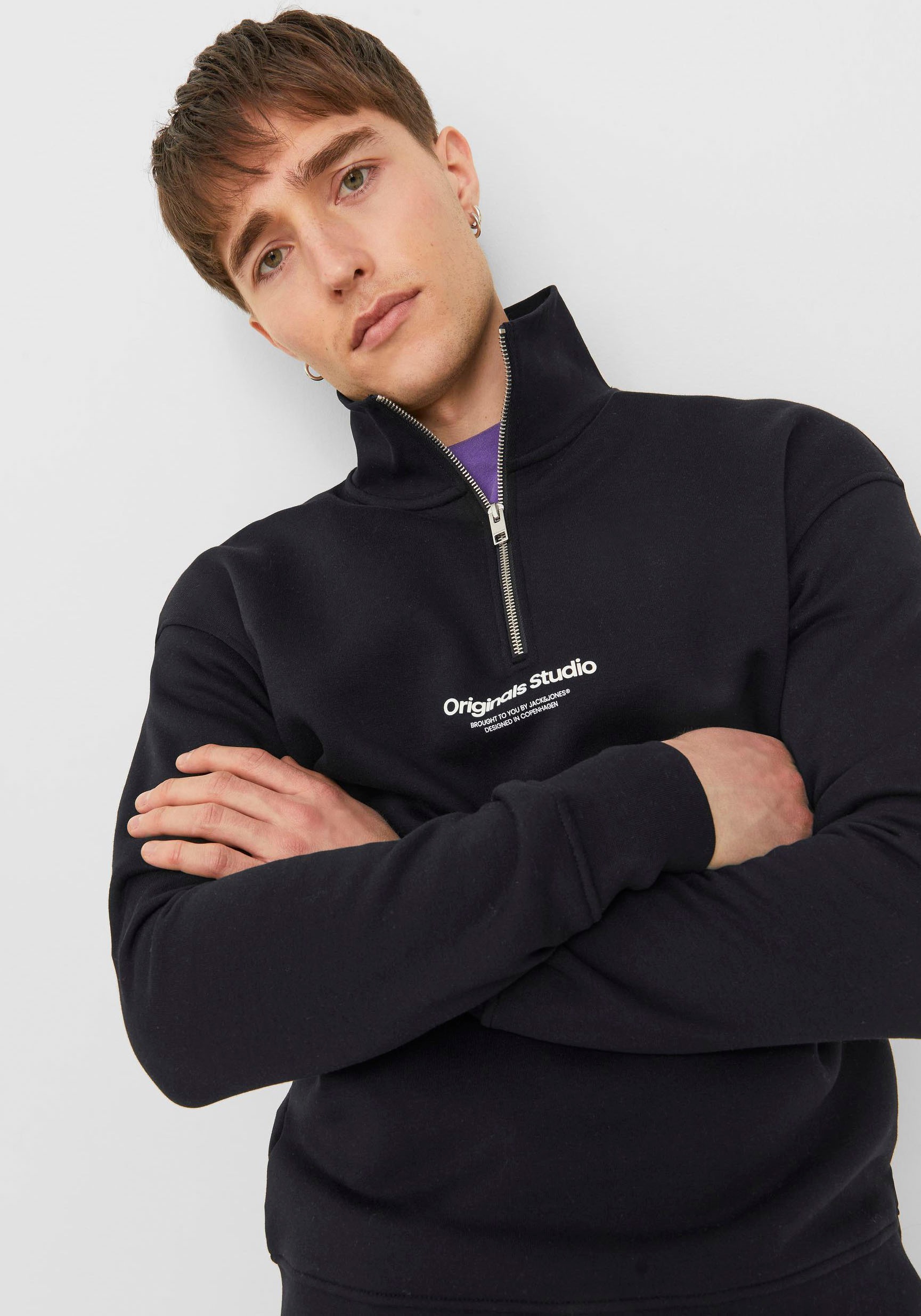 Jack & Jones Sweatshirt »JORVESTERBRO SWEAT QUARTER ZIP HN NOOS«, im Troyer-Look