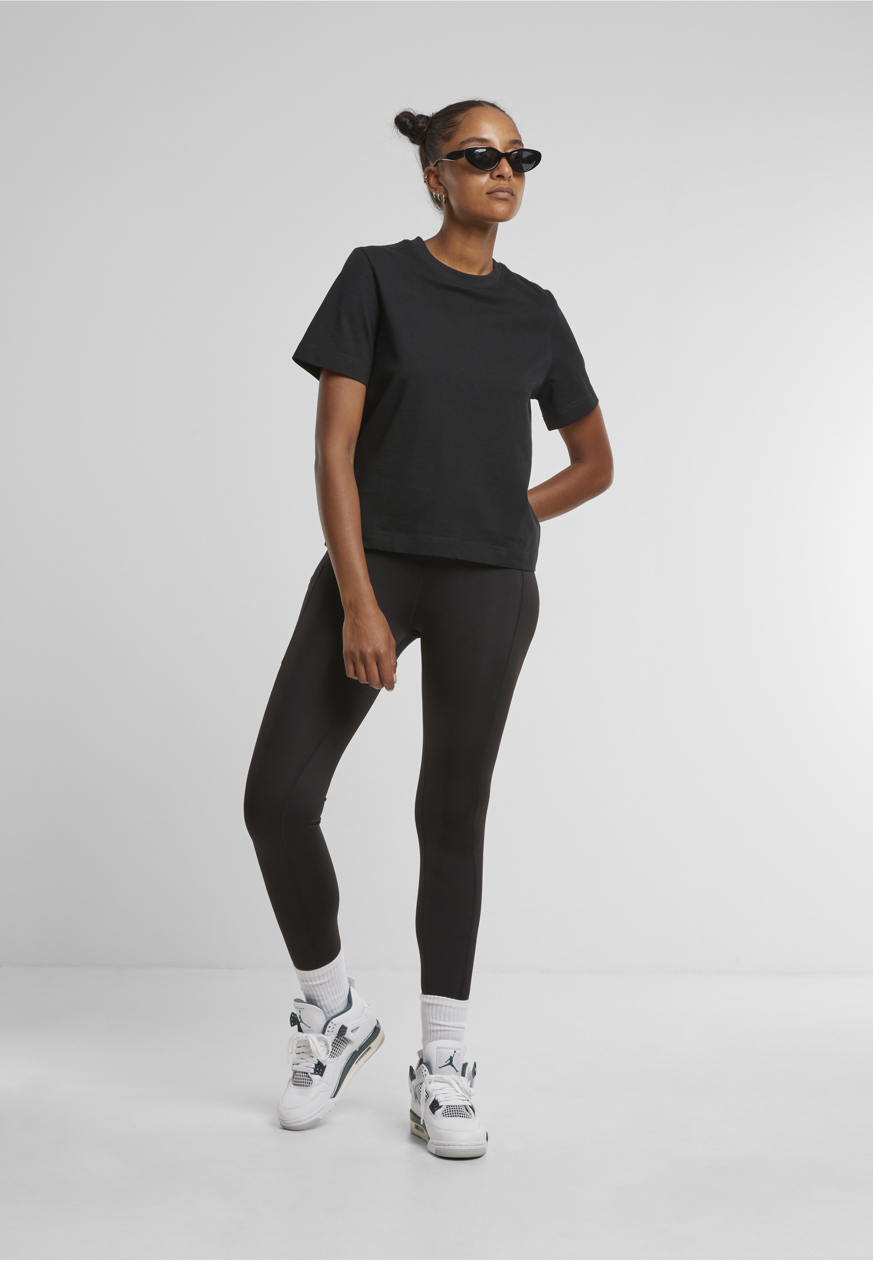 URBAN CLASSICS T-Shirt »Urban Classics Ladies Organic Boxy Tee« 1 Stk.