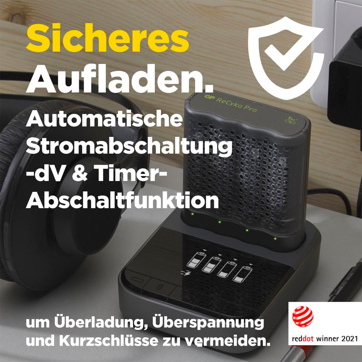 GP Batteries USB-Ladegerät »GP ReCyko P461«, mit 4 Steckplätzen für NiMH-Akkus, mit LCD Anzeige