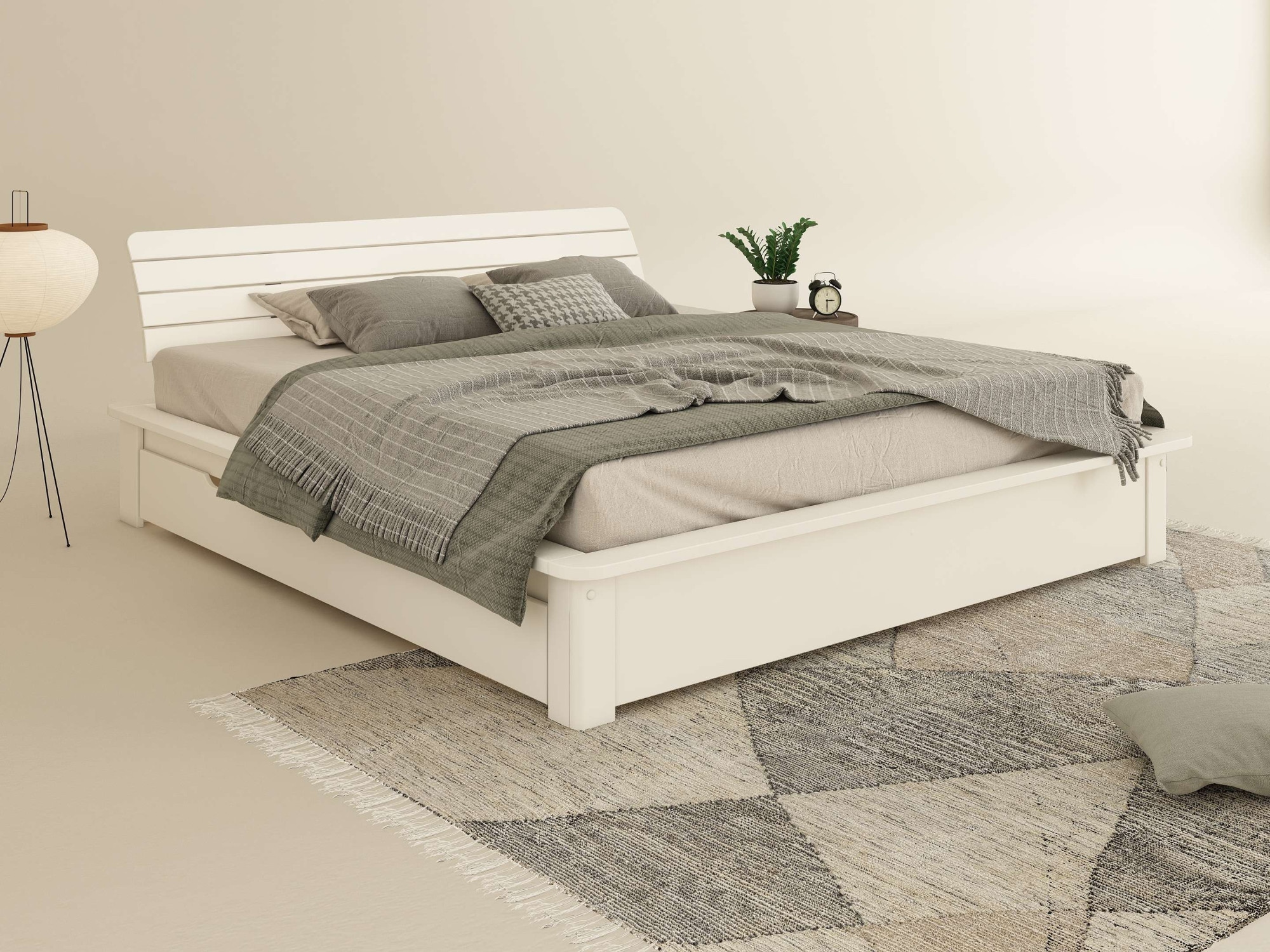 OTTO home Massivholzbett »Antri, Futonbett, ergonomisch geformtes Kopfteil, stilvolles Design« Rahmen zur Ablage von Smartphone, mit Lattenrost, Bettkasten optional