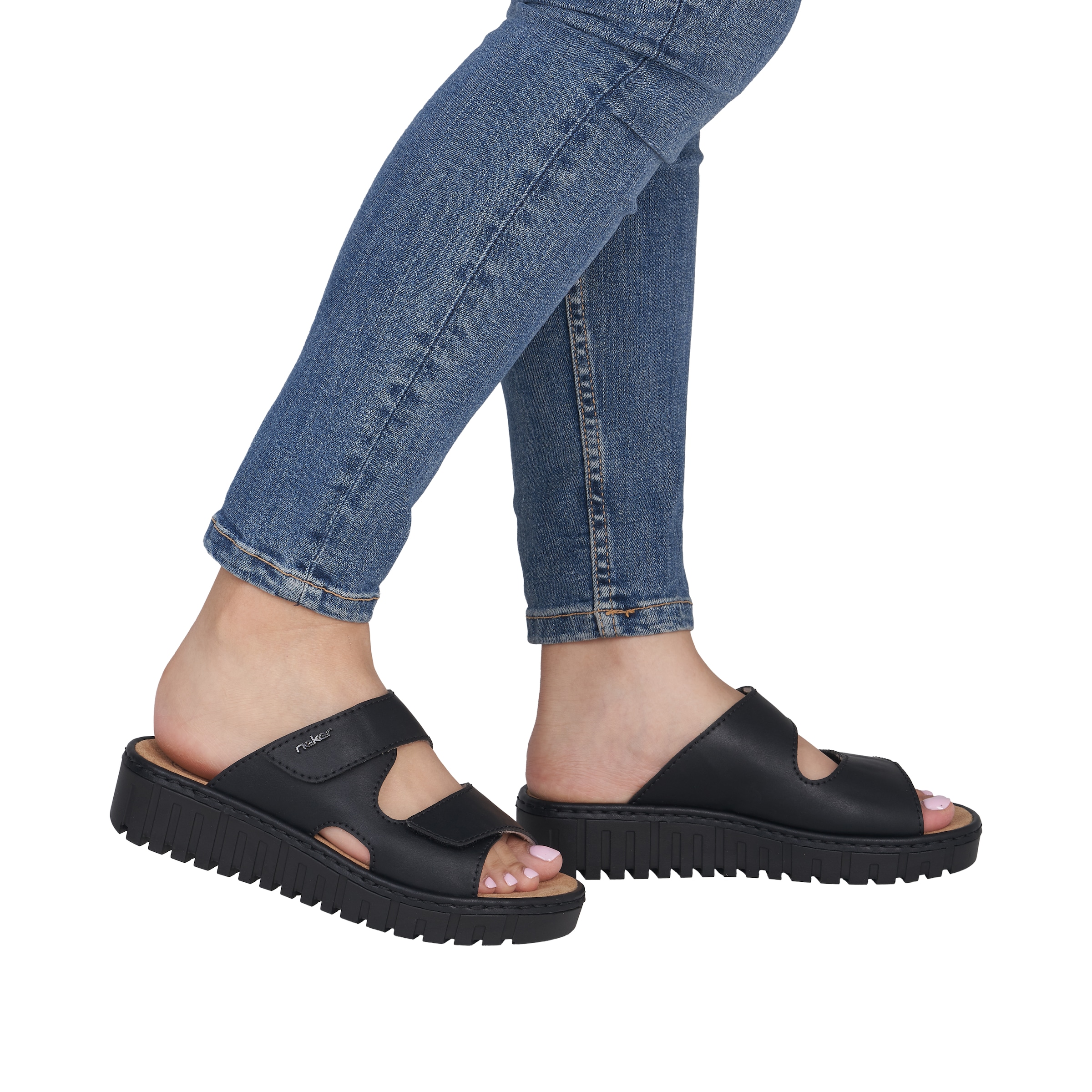 Rieker Pantolette  Sommerschuh, Schlappen, Hausschuh mit modischer Plateausohle