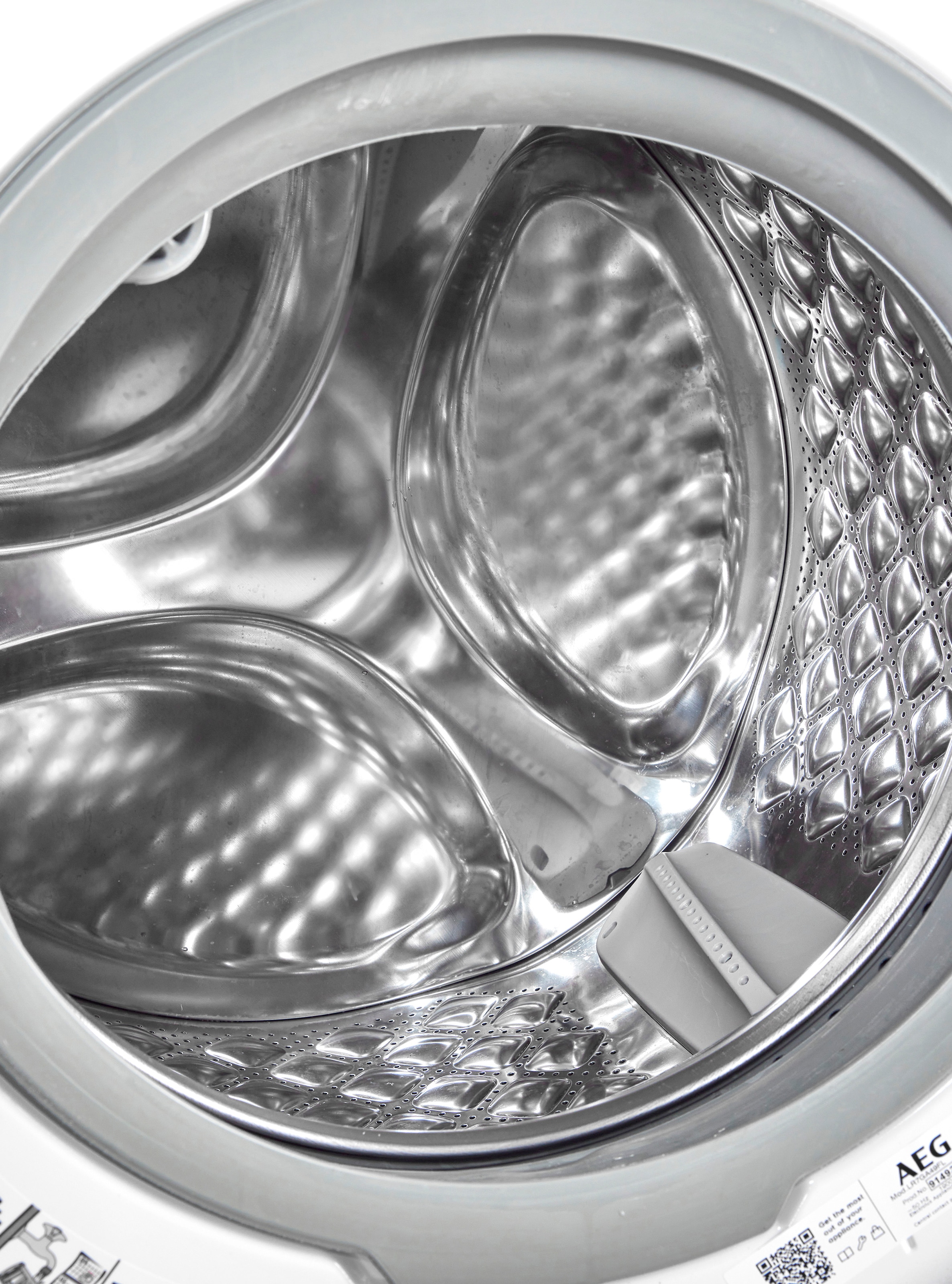 AEG Waschmaschine 7000 ProSteam® »LR7GA49FL« 9 kg 1400 U/min ProSteam®: Auffrischen mit Dampf statt Waschen und 96 % Wasser sparen
