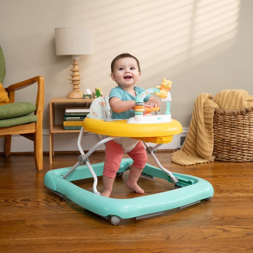 Bright Starts Lauflernhilfe »Winnie the Pooh Once Upon a Walk™ Lauflernhilfe« mit Licht und Sound