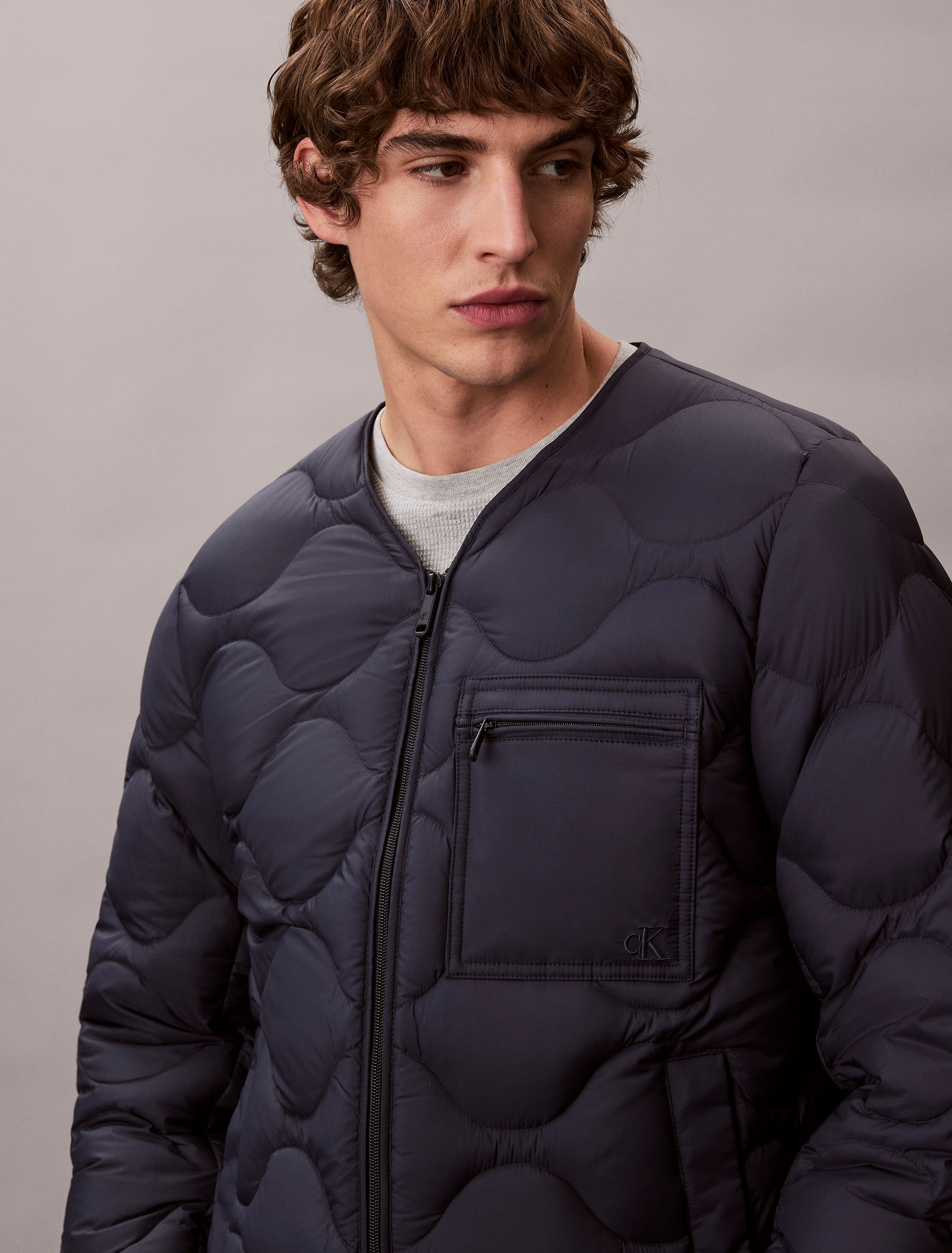 Calvin Klein Jeans Daunenjacke ohne Kapuze Strickkragen, Regular Fit, warm wattiert