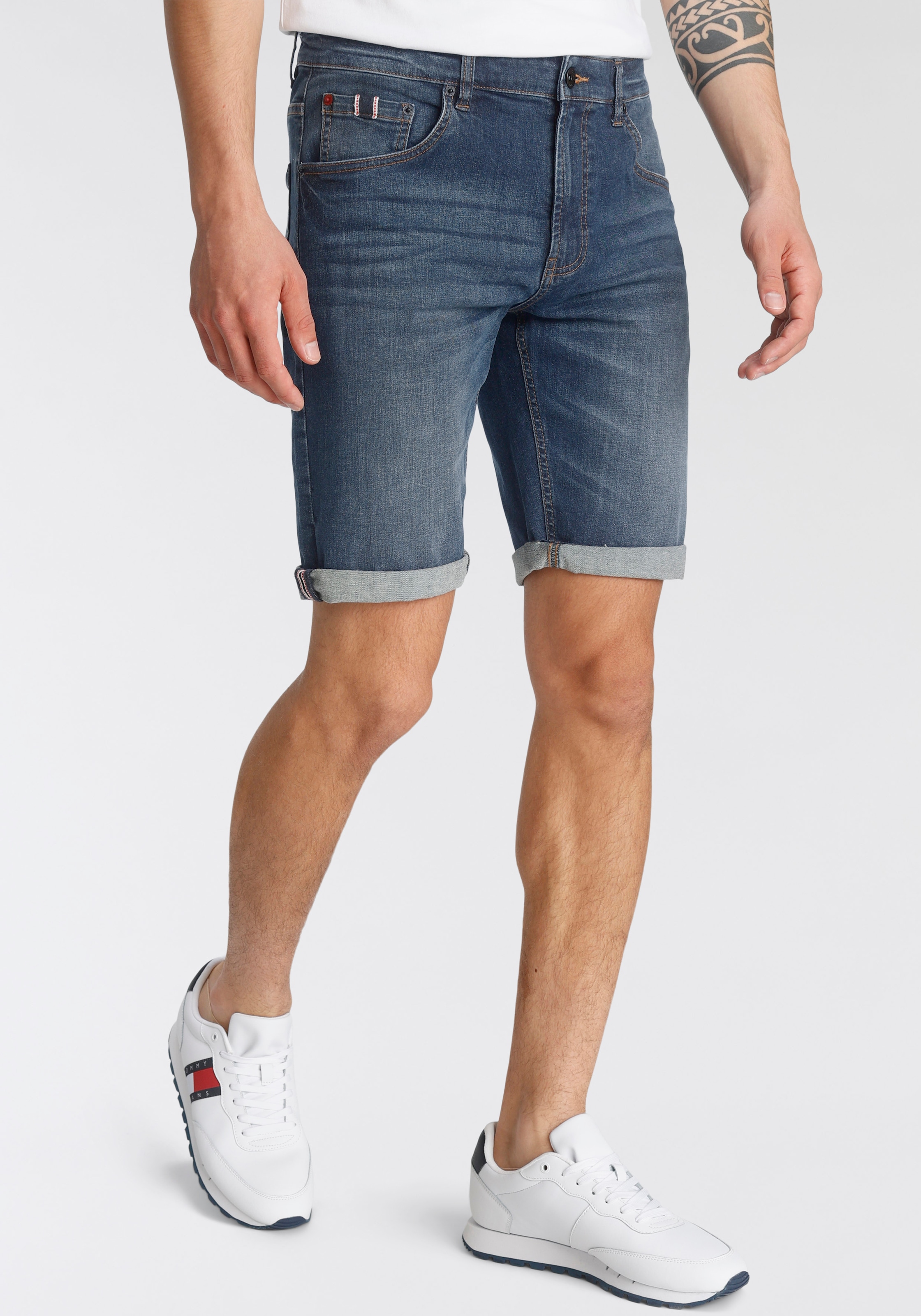 Jeans Shorts - aktuelle Modetrends online shoppen jetzt