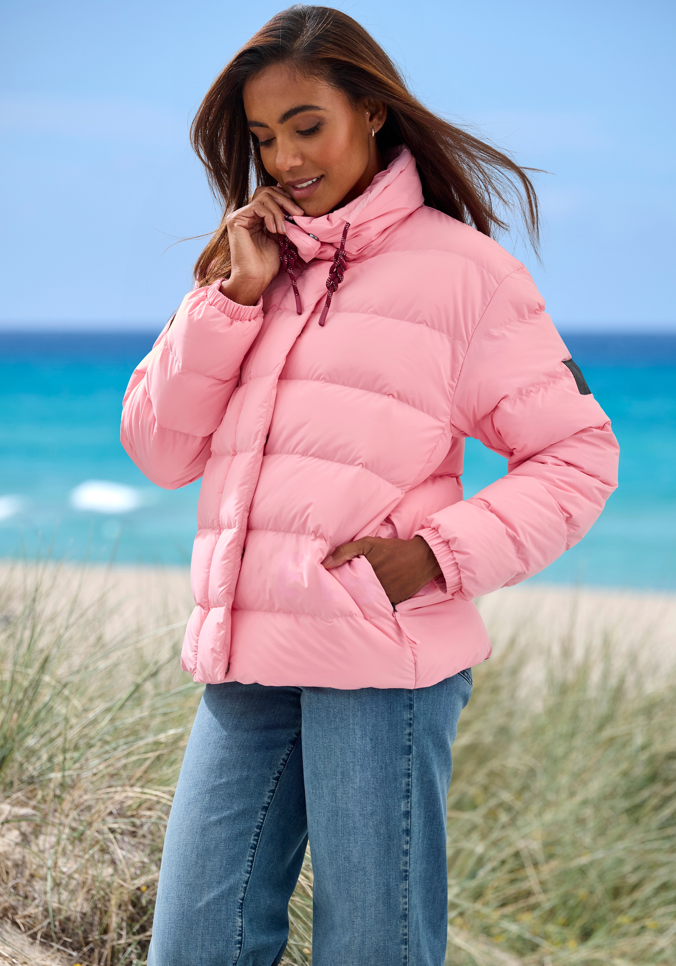 Elbsand Steppjacke mit großem seitlichen Logo-Print