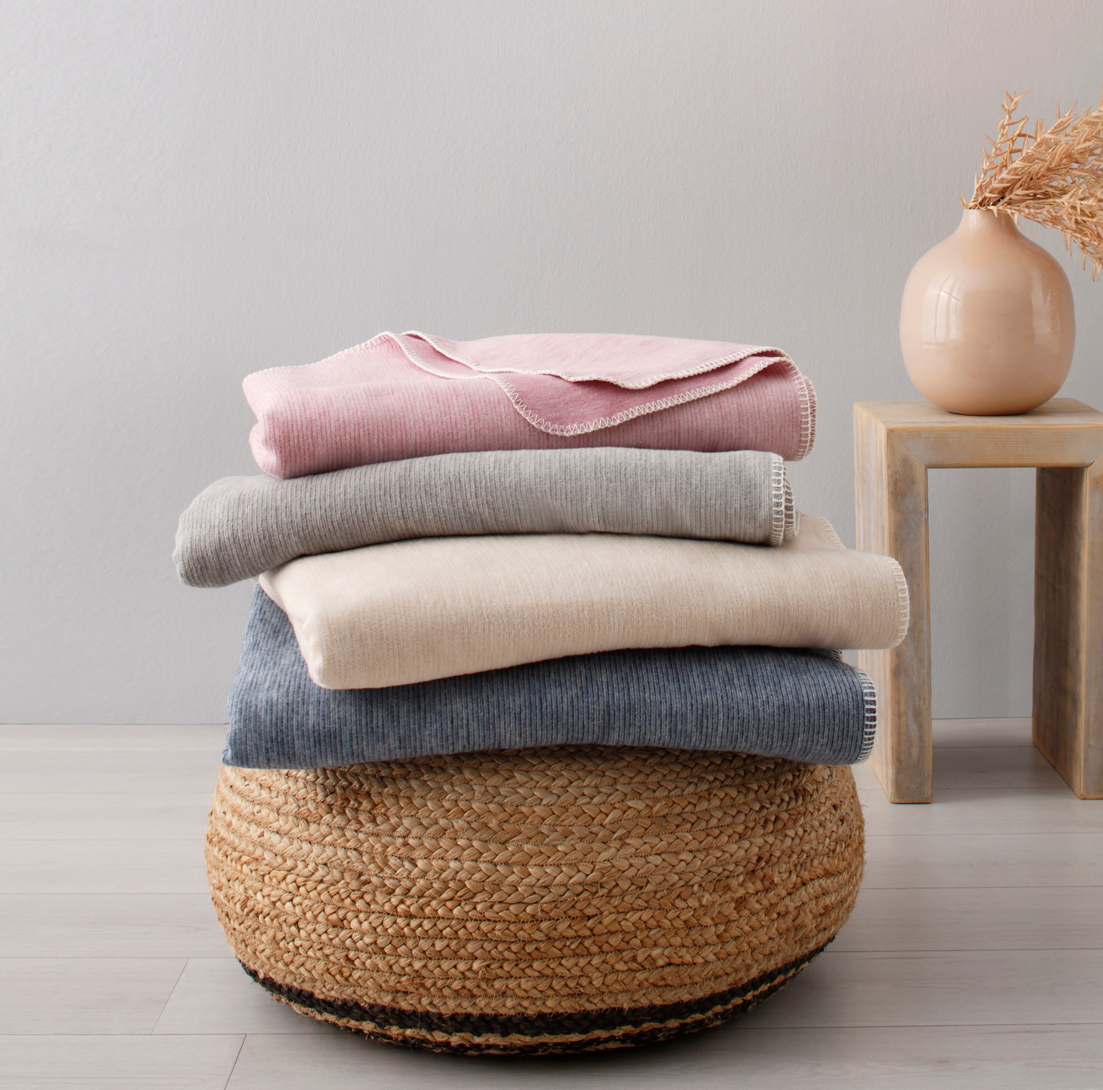 OTTO products Wohndecke »Jannis«, GOTS zertifiziert - nachhaltig aus Bio-Ba günstig online kaufen