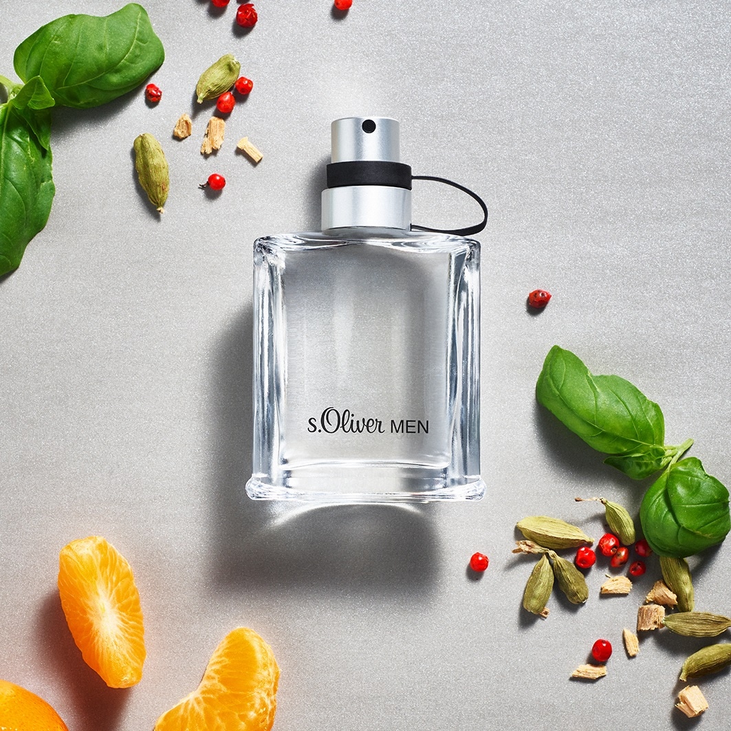 s.Oliver Eau de Toilette »s.Oliver Classic Men EDT NATURAL SPRAY 50 ML«, (Packung, 1 tlg.), mit markanter Herznote