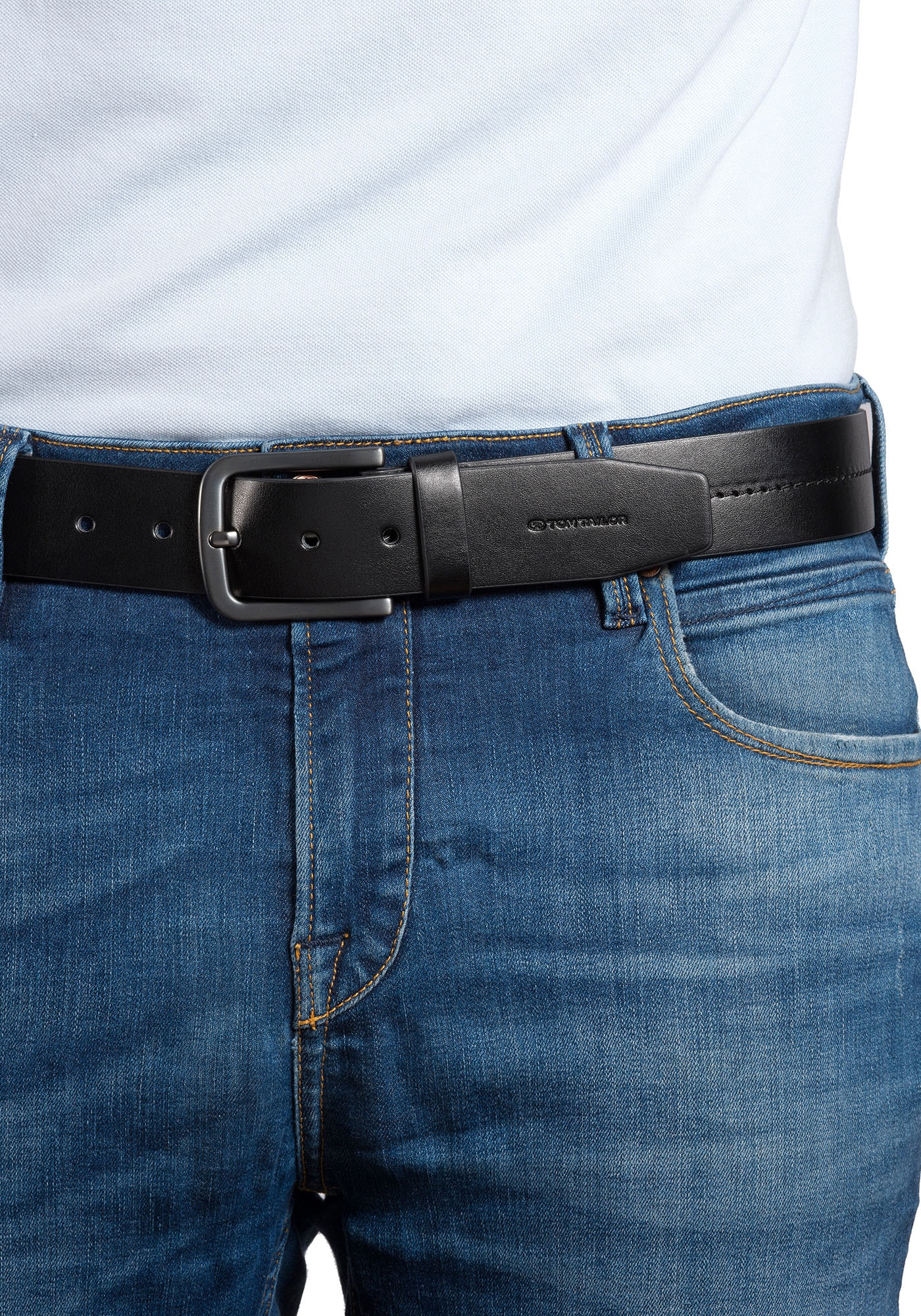 TOM TAILOR Synthetikgürtel »TTRoss« mit geschwärzter Schließe und Logoprägung auf der Spitze