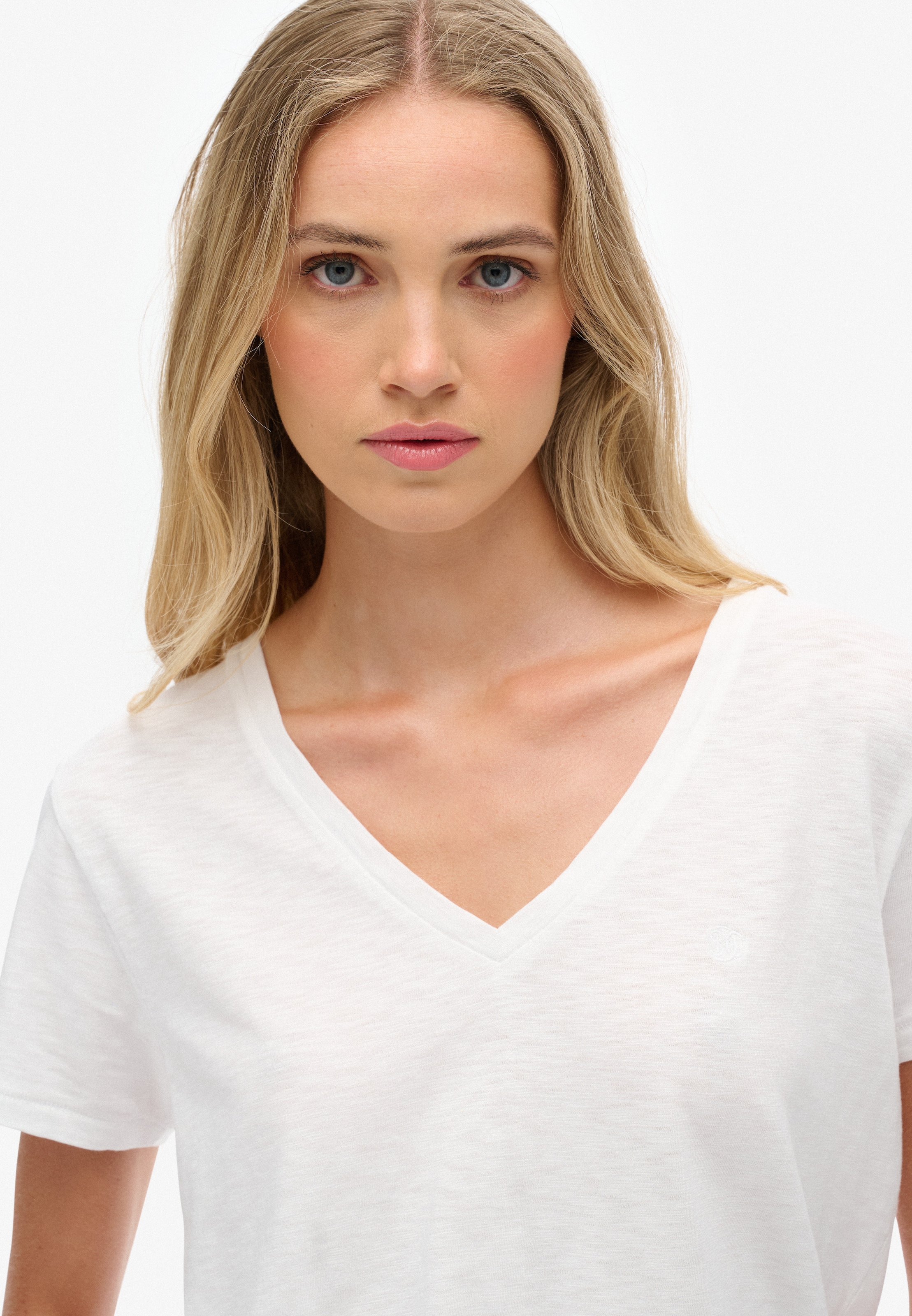 Superdry T-Shirt »STUDIOS SLUB EMB VEE TEE«