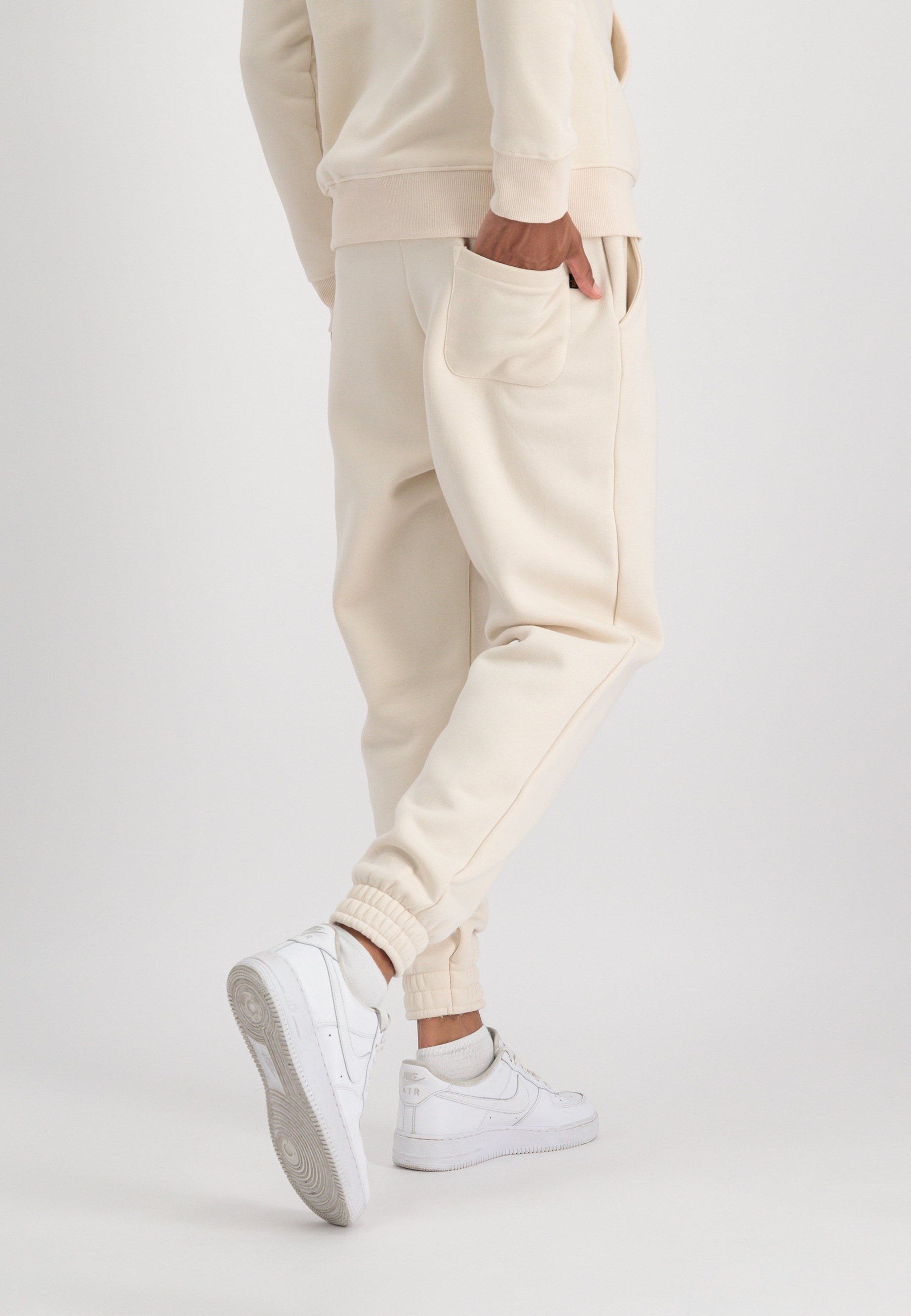 Alpha Industries Jogginghose »Alpha Industries Men - Jogger Unisex EMB Jogger«