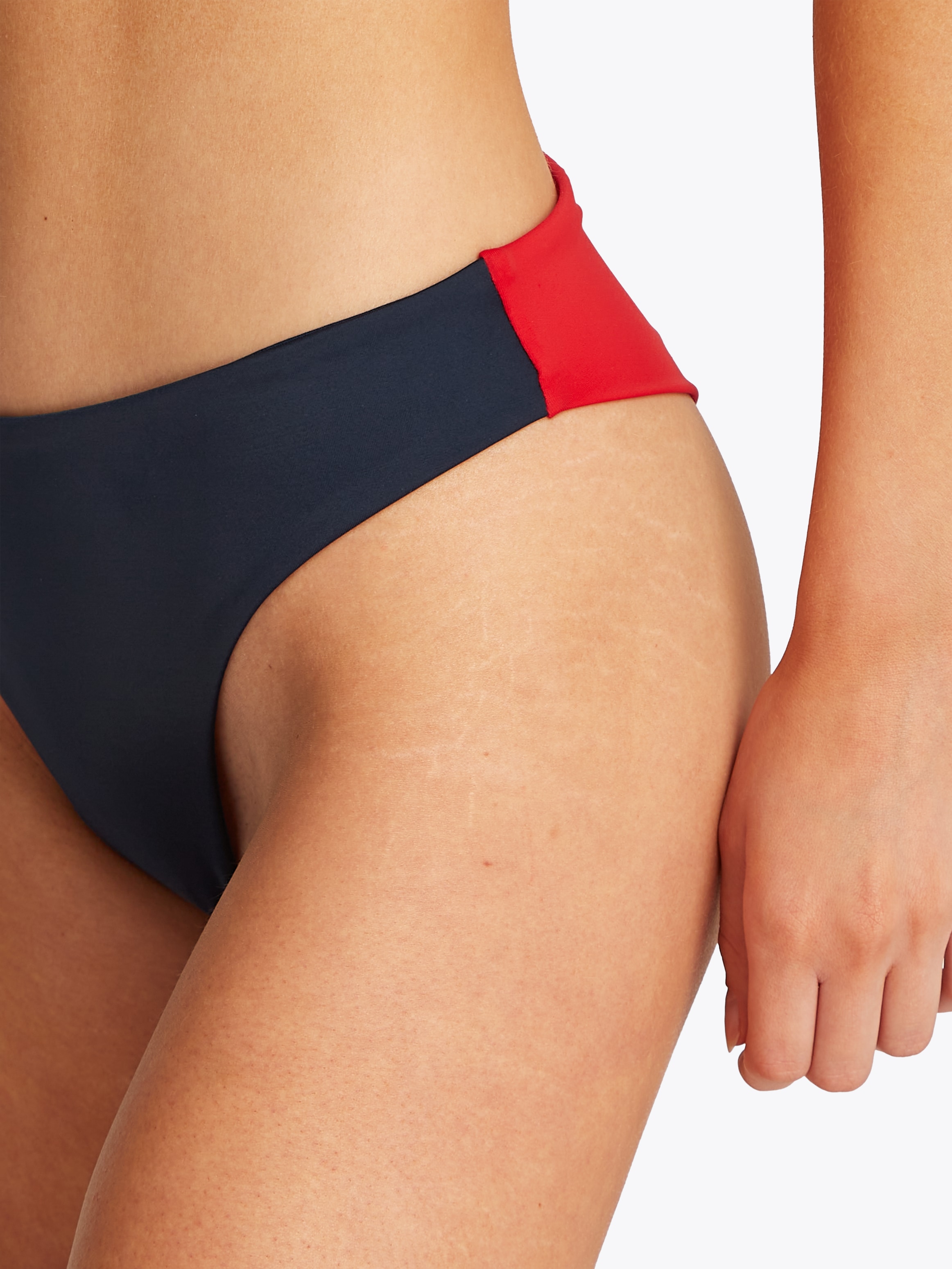 Tommy Hilfiger Swimwear Bikini-Hose »BRAZILIAN«, im modernen Colorblock-Design