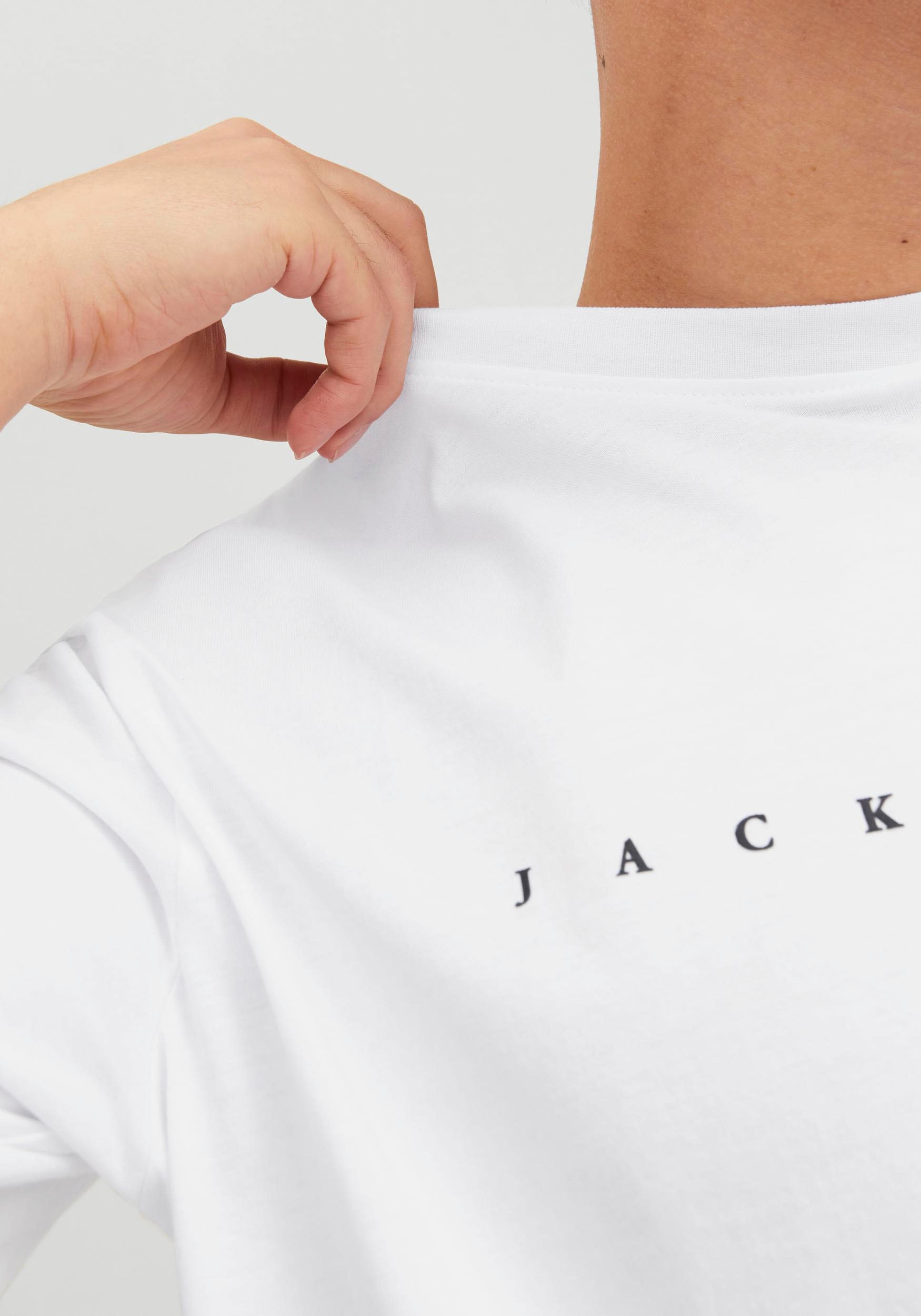 Jack & Jones Rundhalsshirt »JJESTAR JJ TEE SS NOOS«, mit Logo Schriftzug