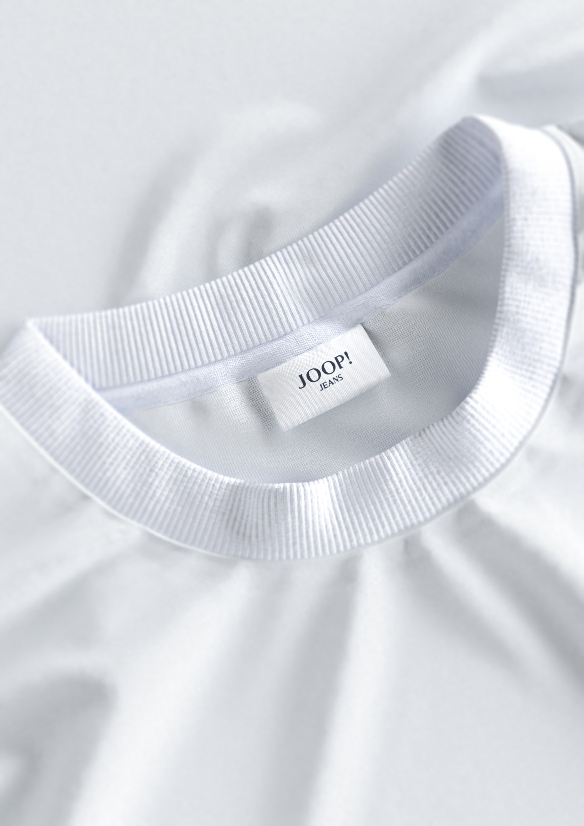 Joop Jeans Kurzarmshirt »Alessio«, Mit mehrfarbigem Print