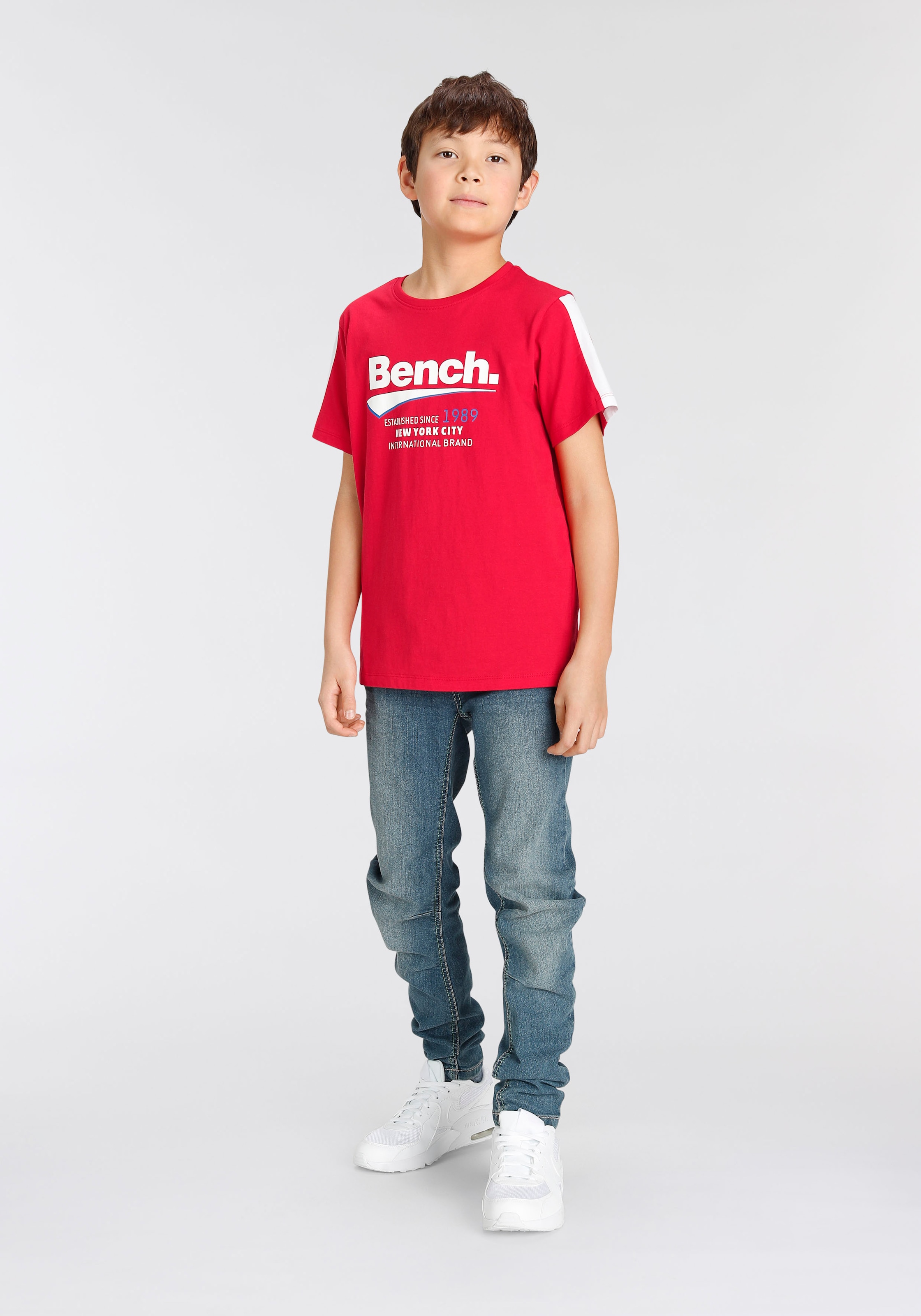 Bench. T-Shirt »mit farbigem Ärmeleinsatz« im Online-Shop bestellen | Rundhalsshirts