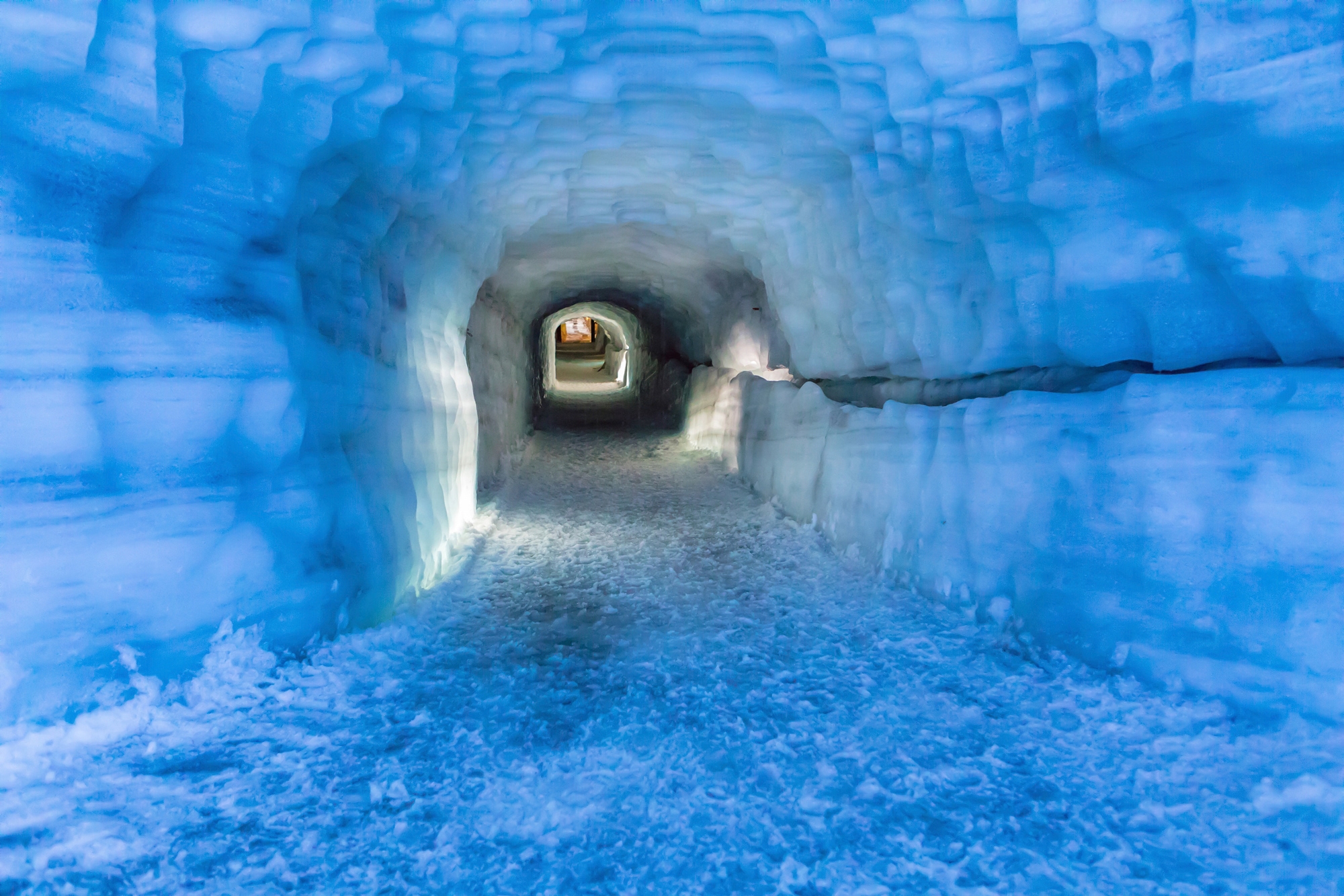 Papermoon Fototapete »GROTTE-TUNNEL EIS GLETSCHER HÖHLE ISLAND LANGJOKULL« günstig online kaufen