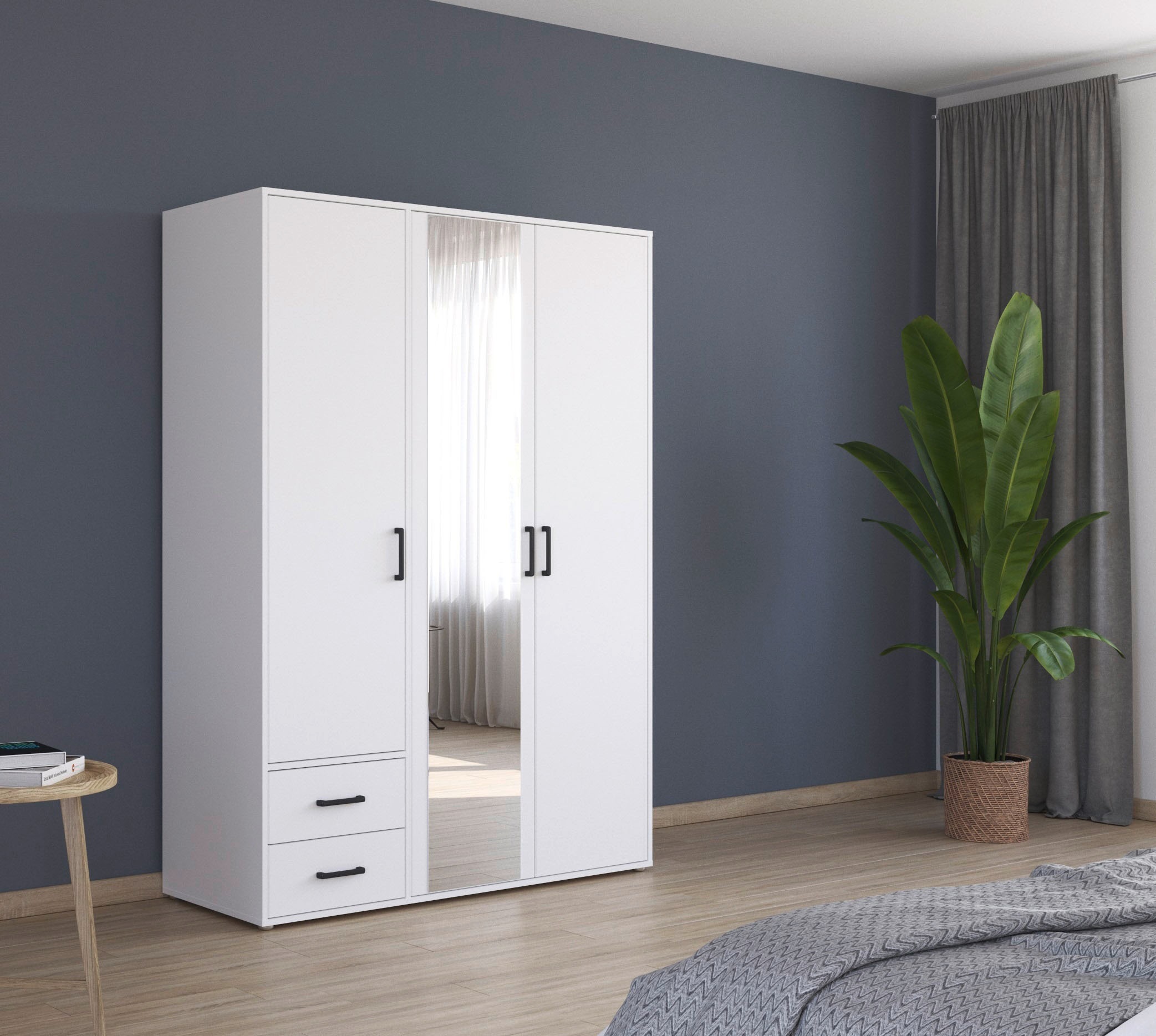 rauch Drehtürenschrank »Kleiderschrank Schrank Garderobe Wäscheschrank VOYAGER«, (in 3 verschiedenen Ausstattungen BASIC/CLASSIC/PREMIUM), mit modernen Griffen in Graumetallic, inkl. Schubkästen und Spiegel