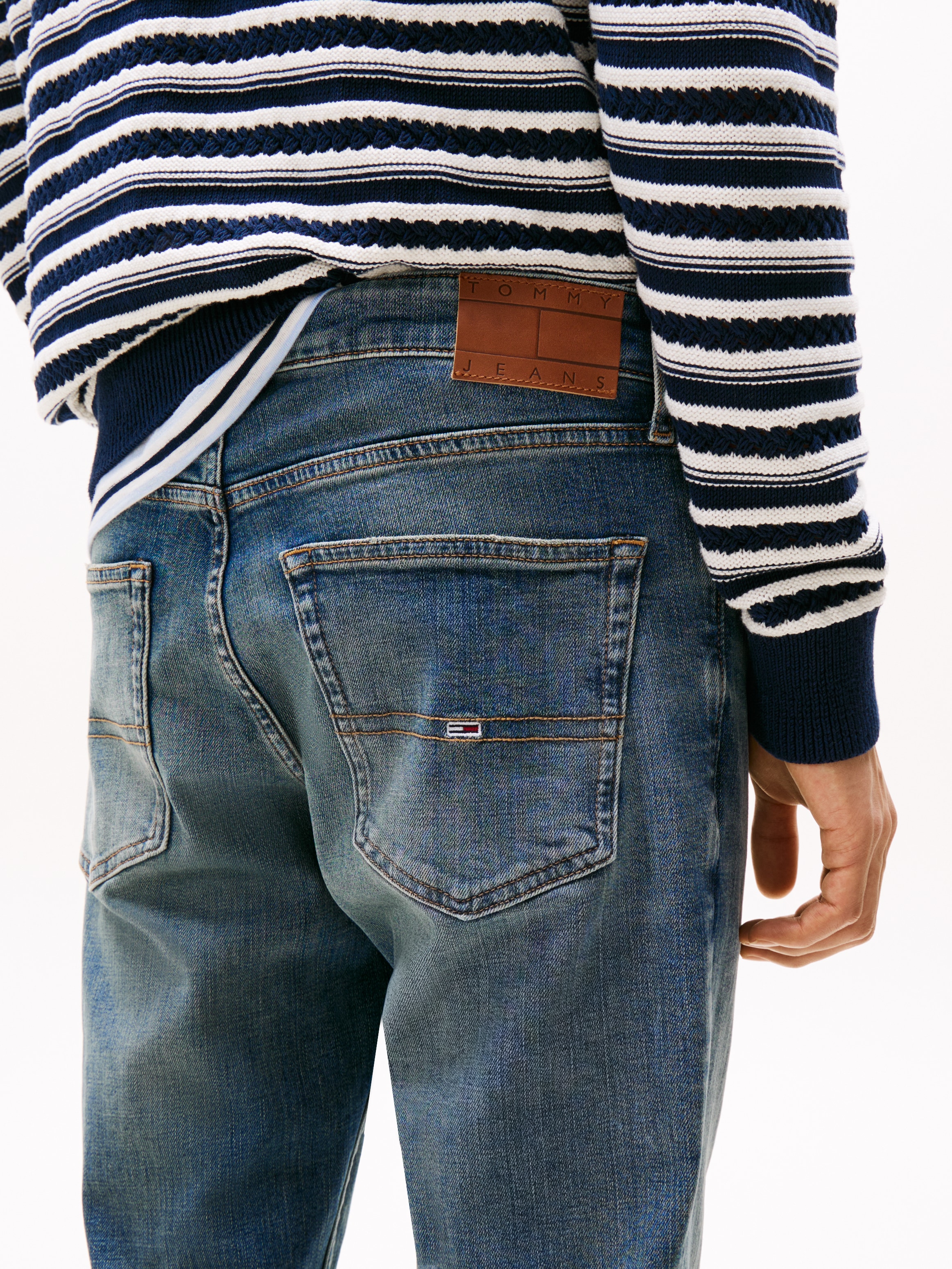 Tommy Jeans Slim-fit-Jeans »Scanton Slim Denim«, Mit Gürtelschlaufen