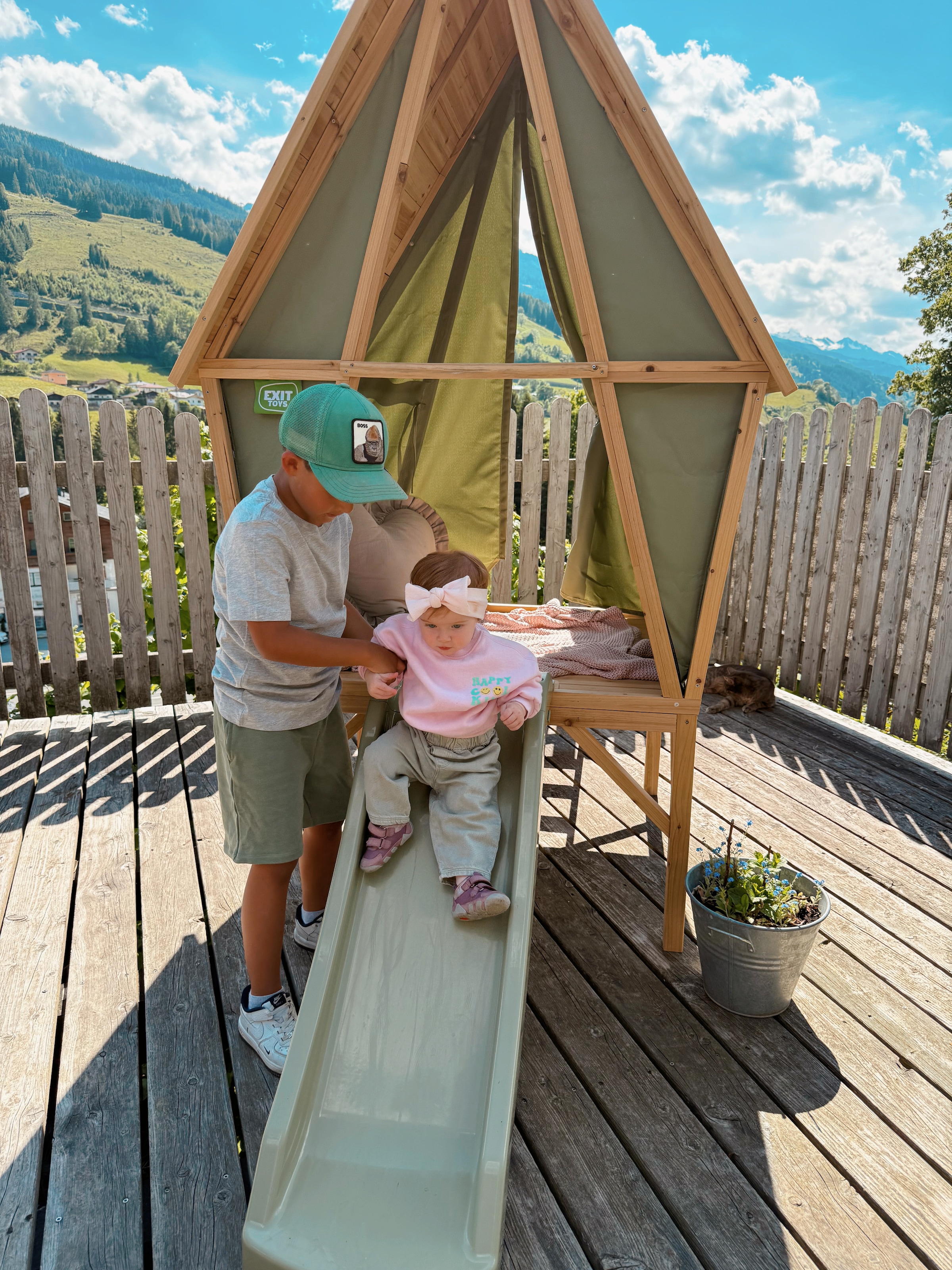 EXIT Spielhaus »Yuki 350 m.Rutsche+Küche«