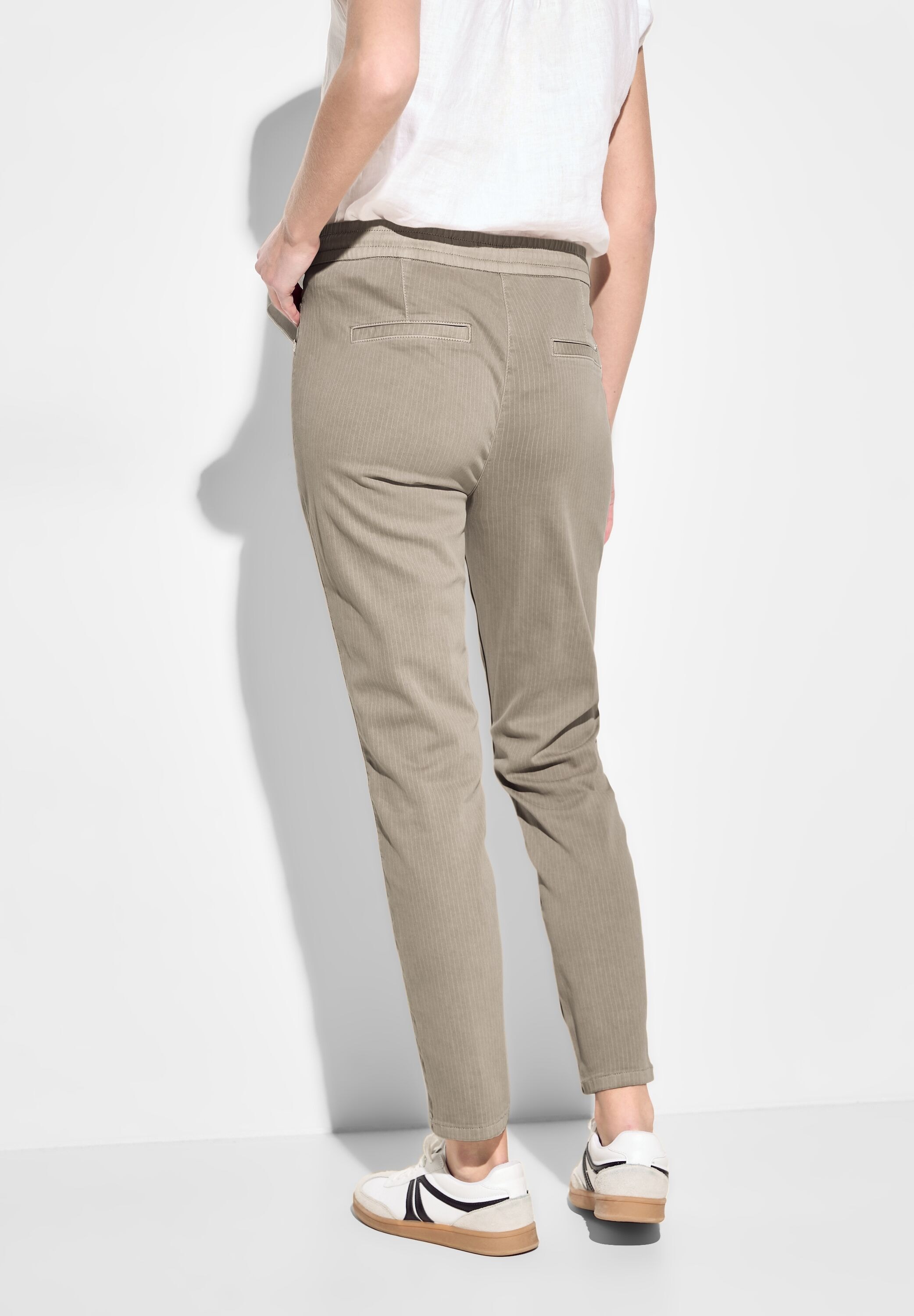 Cecil Jogginghose »Style Tracey«, mit feinen Streifen