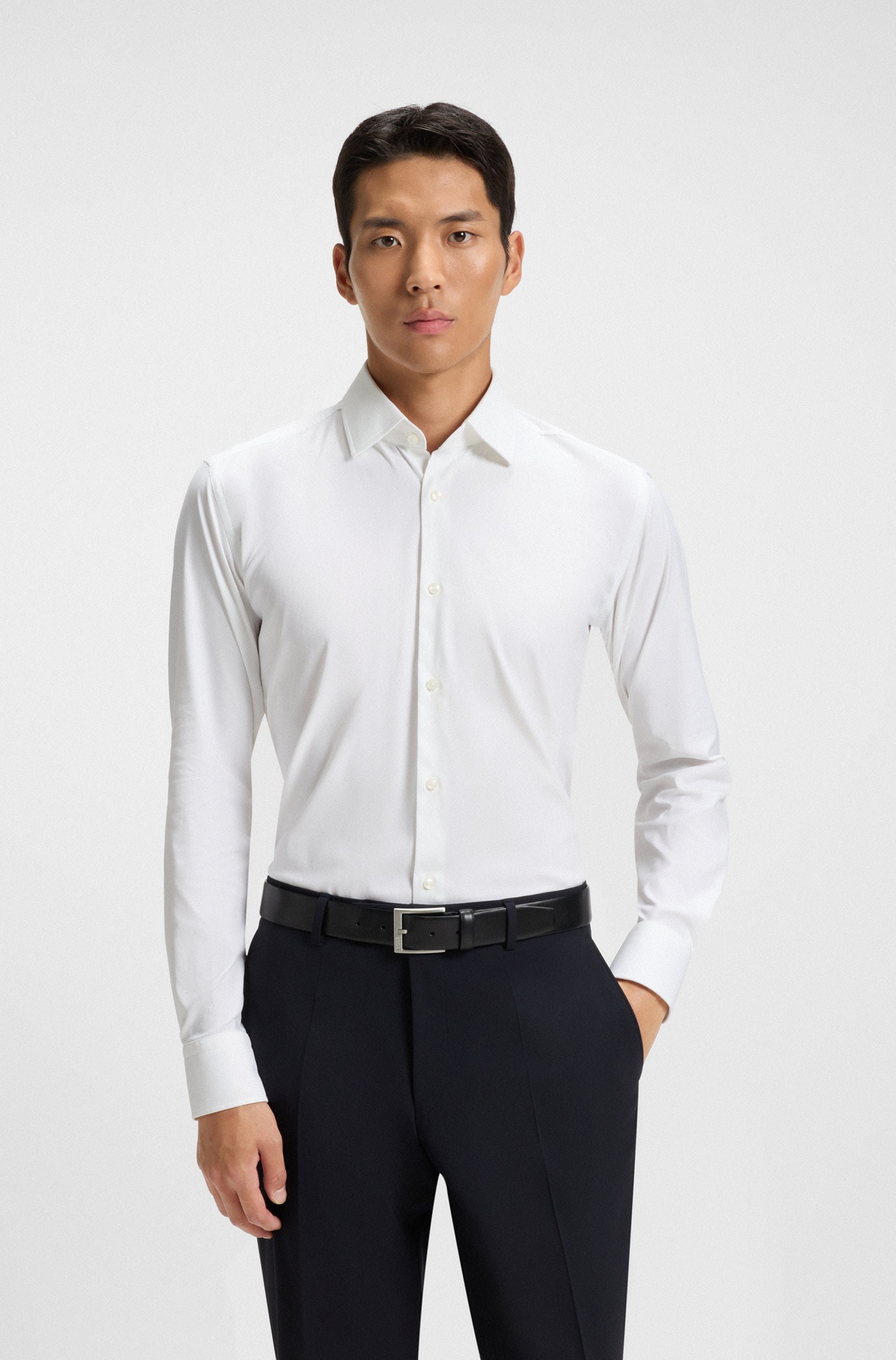 BOSS Businesshemd »HANK« Slim-Fit, aus funktionalem Stretch-Twill, Kentkragen