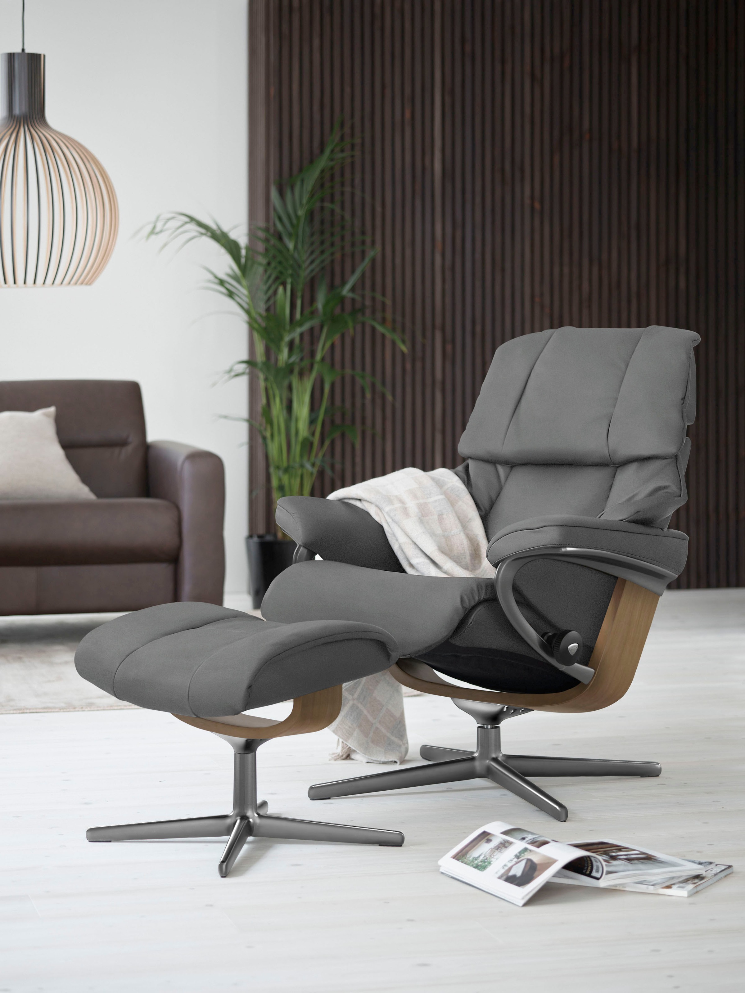 Stressless Relaxsessel "Reno", mit Cross Base, Größe S, M & L, Holzakzent E günstig online kaufen