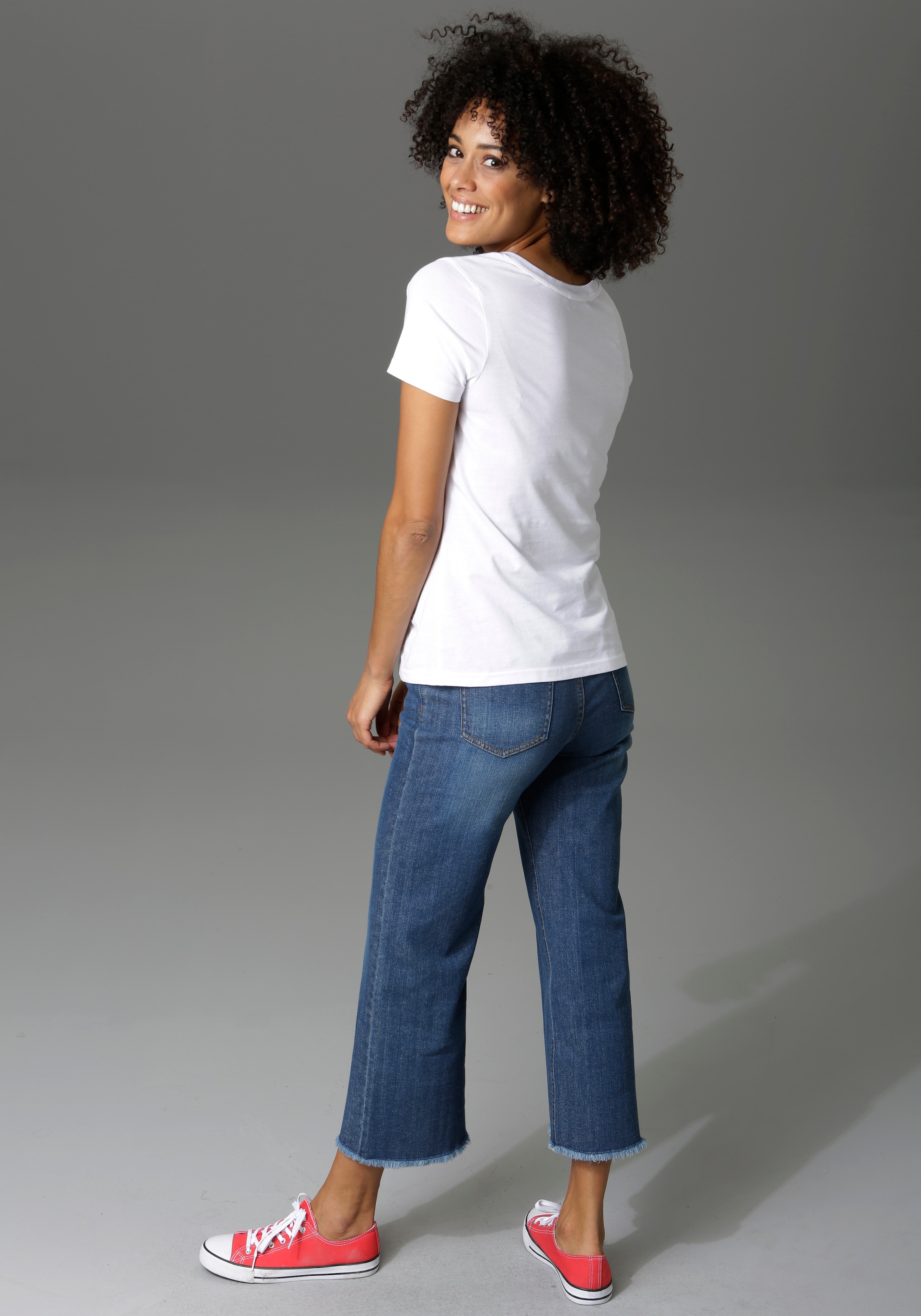 Aniston CASUAL leicht ausgefranstem mit im Beinabschluss Online-Shop kaufen 7/8-Jeans