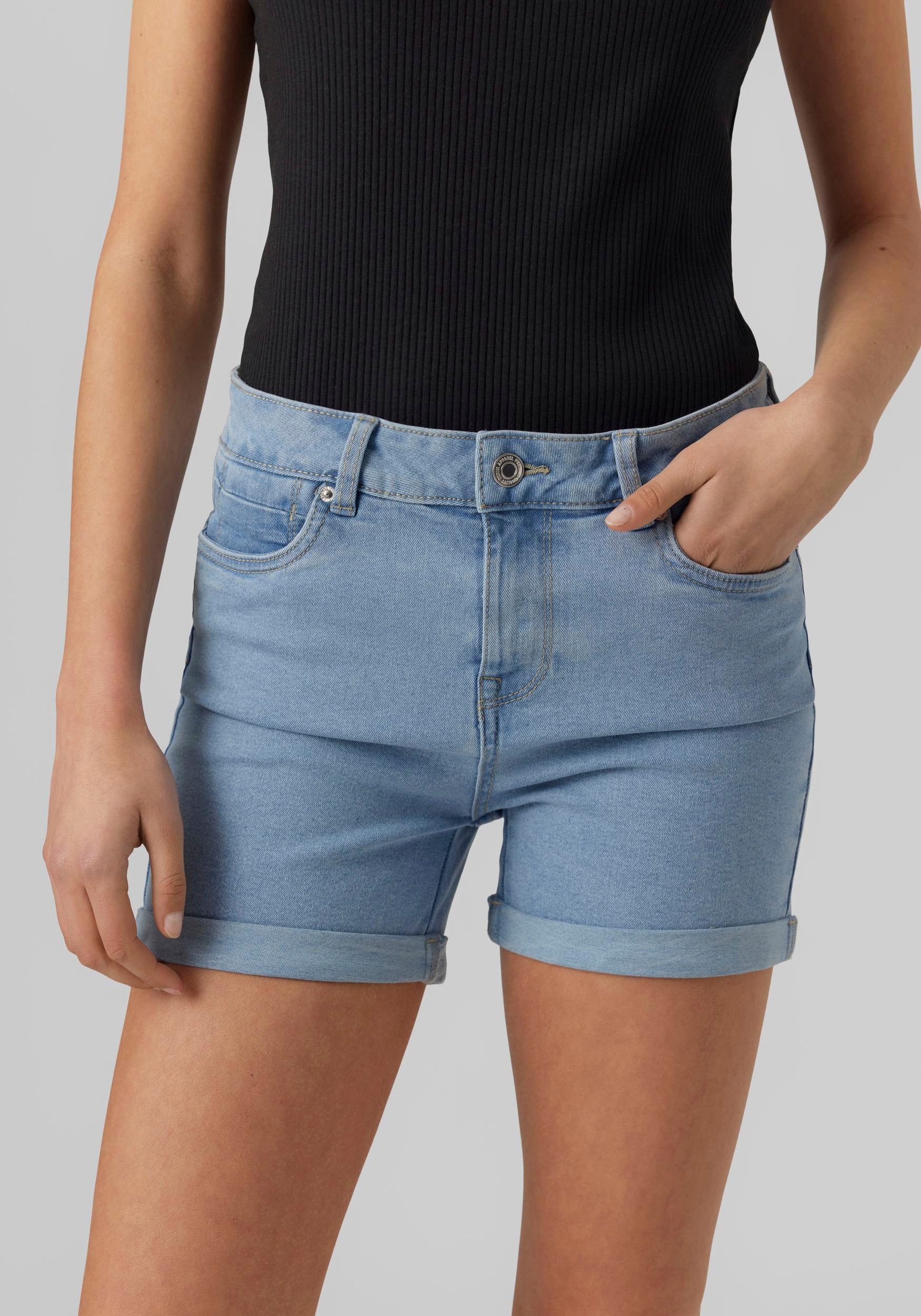 Vero Moda Jeansshorts »VMLUNA MR FOLD SHORTS MIX GA NOOS« mit Umschlagsaum