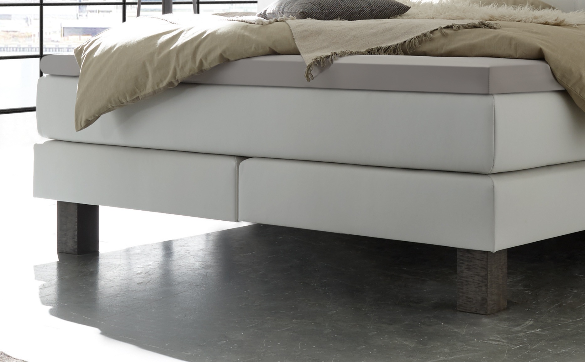 HASENA Boxspringbett Memphis, im Vintagelook, Massivholz-Umrandung, Tonnentaschen-Federkernmatratze