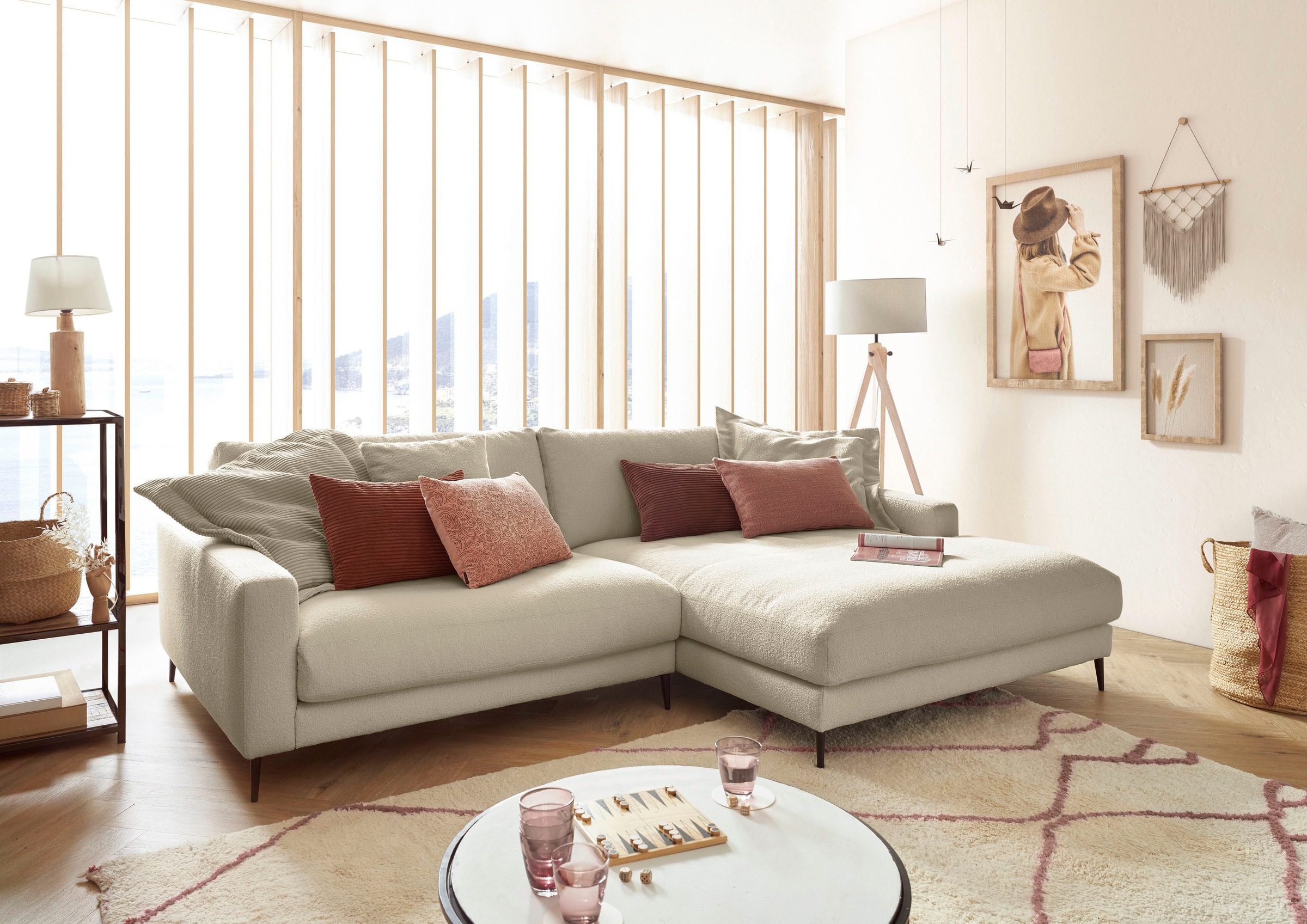 INOSIGN Ecksofa »Downtown, B/T/H: 272/190/84 cm L-Form«, weicher Sitzkomfort auch in Cord und Bouclé, incl. Zierkissen