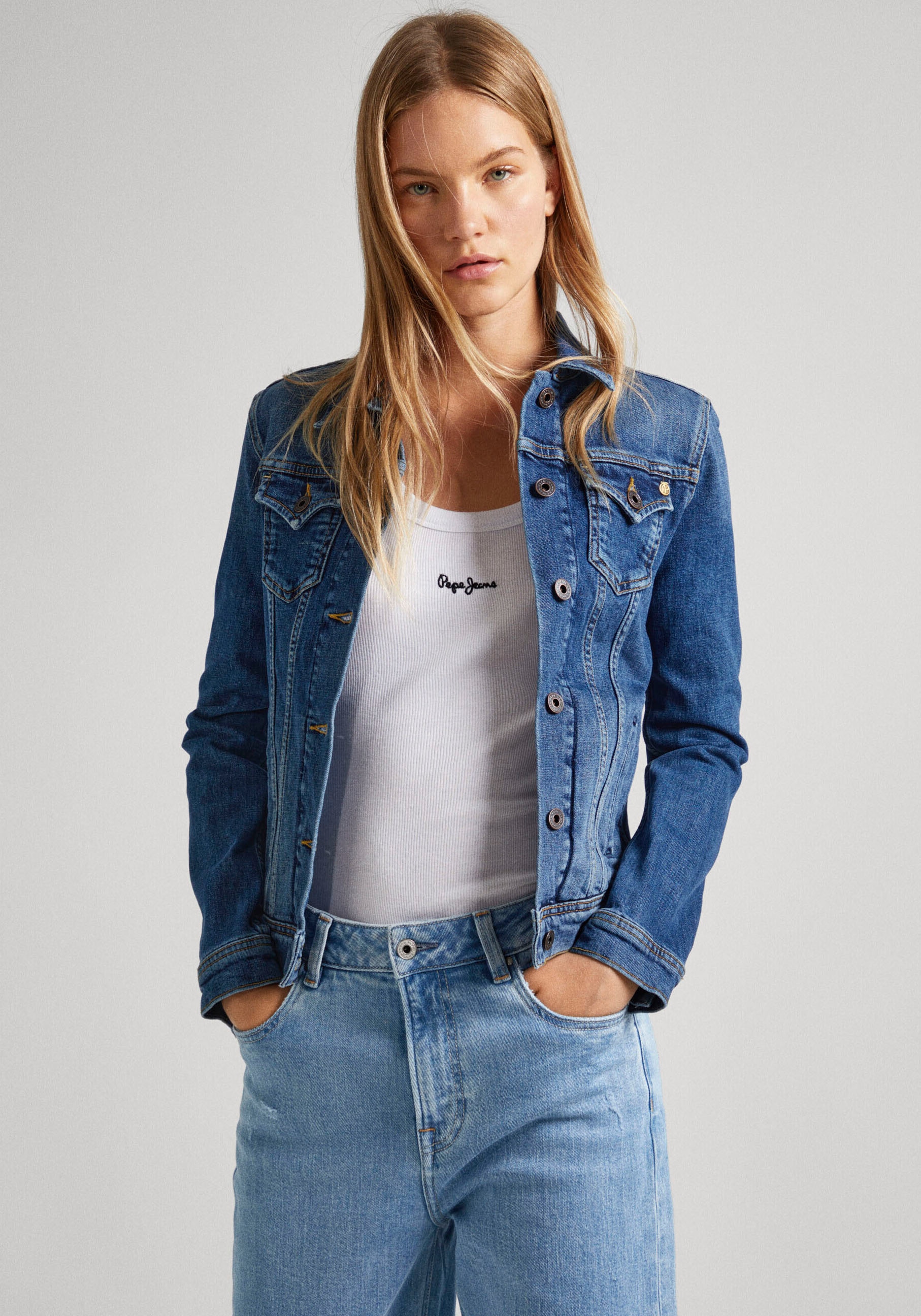 kaufen »THRIFT«, mit Knopfleiste aufgesetzten Jeans Pepe Jeansjacke und Brusttaschen durchgehender online