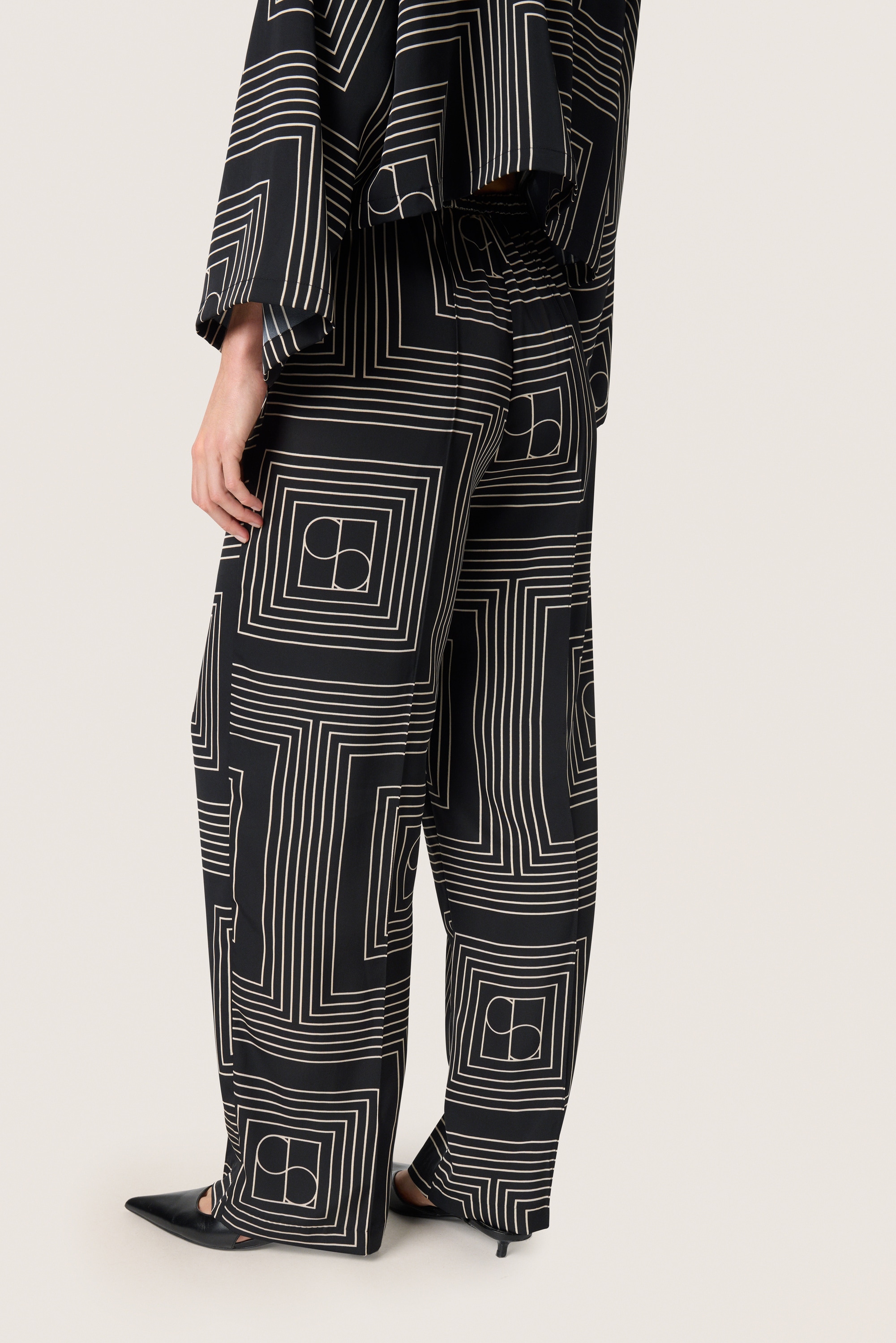 SOAKED IN LUXURY Stoffhose »Casual Hose SLTopaz«