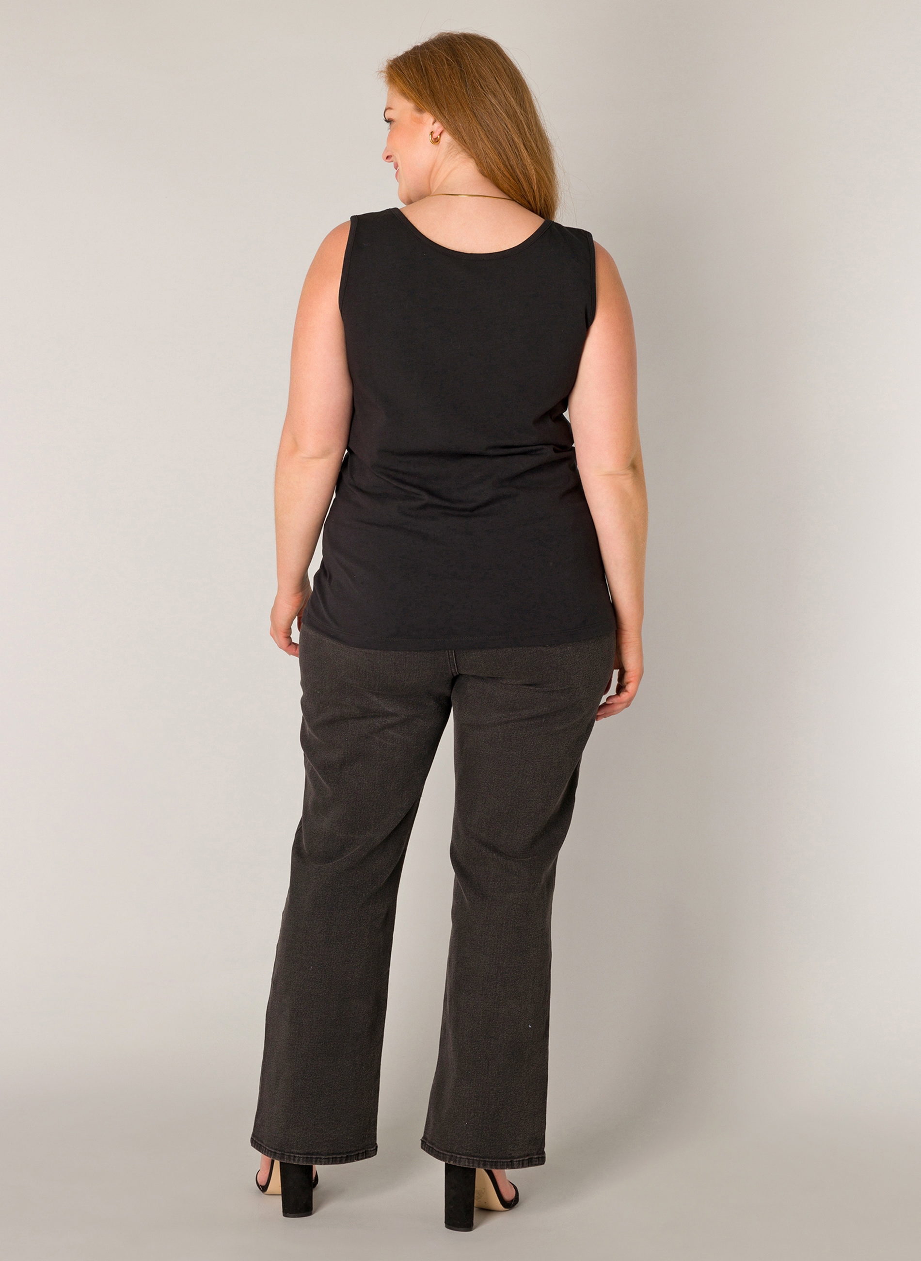Base Level Curvy Tanktop, in großen Größen